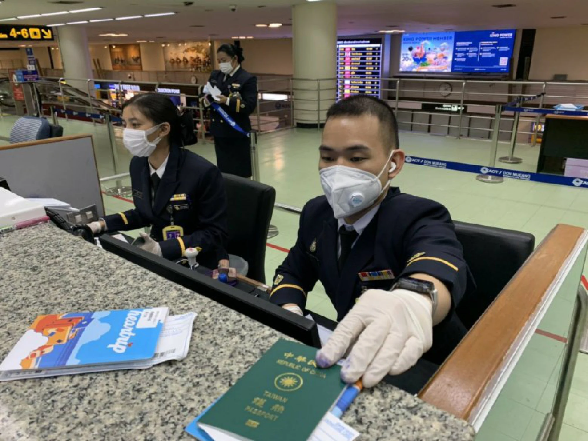 Immigration Police join efforts at airports to prevent spread of Wuhan virus