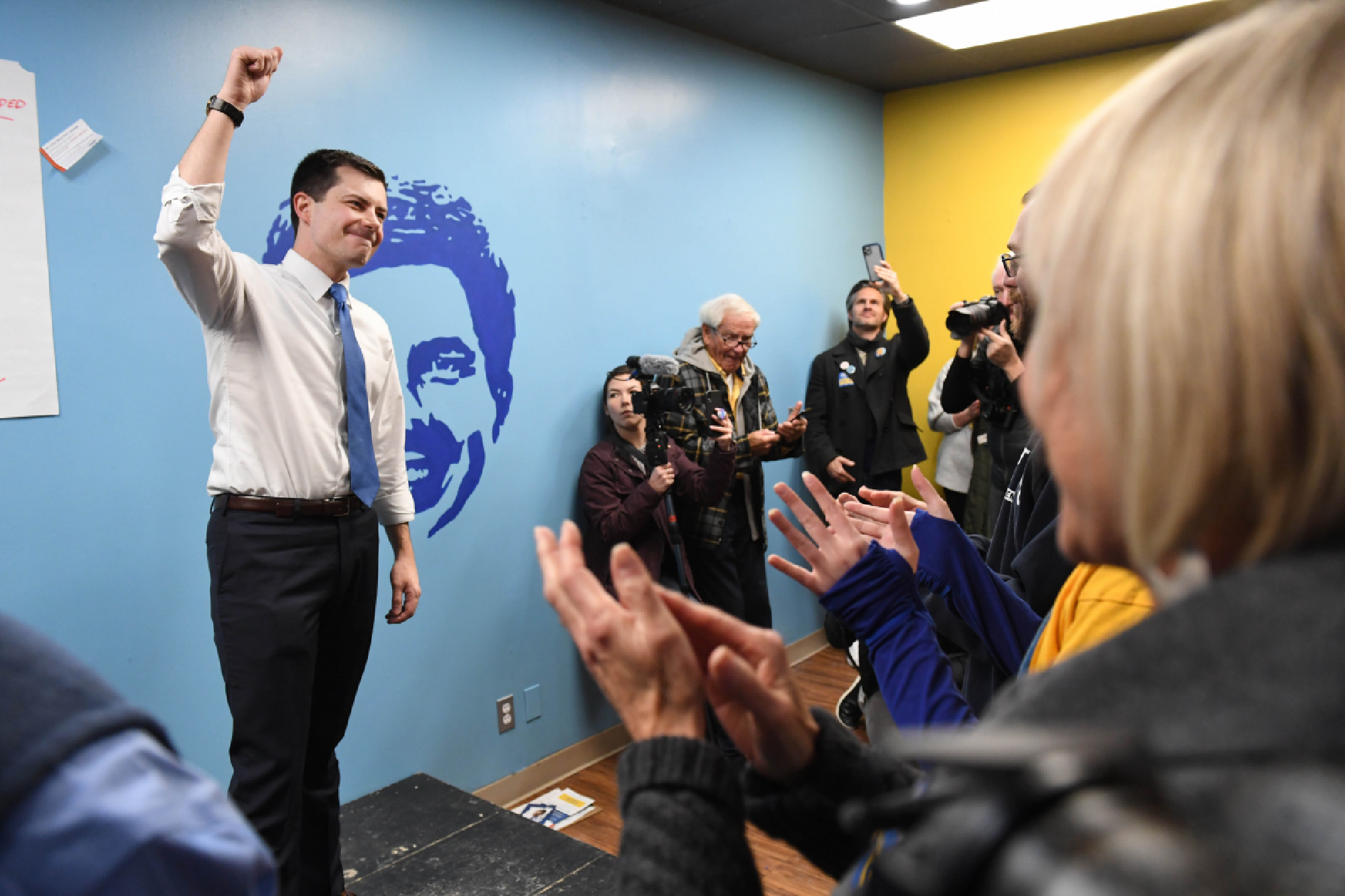 Former South Bend, Indiana, mayor Pete Buttigieg visits a campaign office in West Des Moines, Iowa, on Monday, Feb. 3, 2020. MUST CREDIT: Washington Post photo by Matt McClain