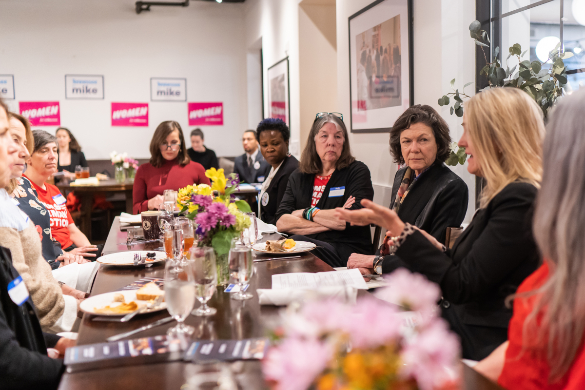 Diana Taylor meets with members of Moms Demand Action: For Gun Sense in America, a group of gun control activists, in Nashville at the Cafe at Thistle Farms. MUST CREDIT: Photo for The Washington Post by Nathan Morgan