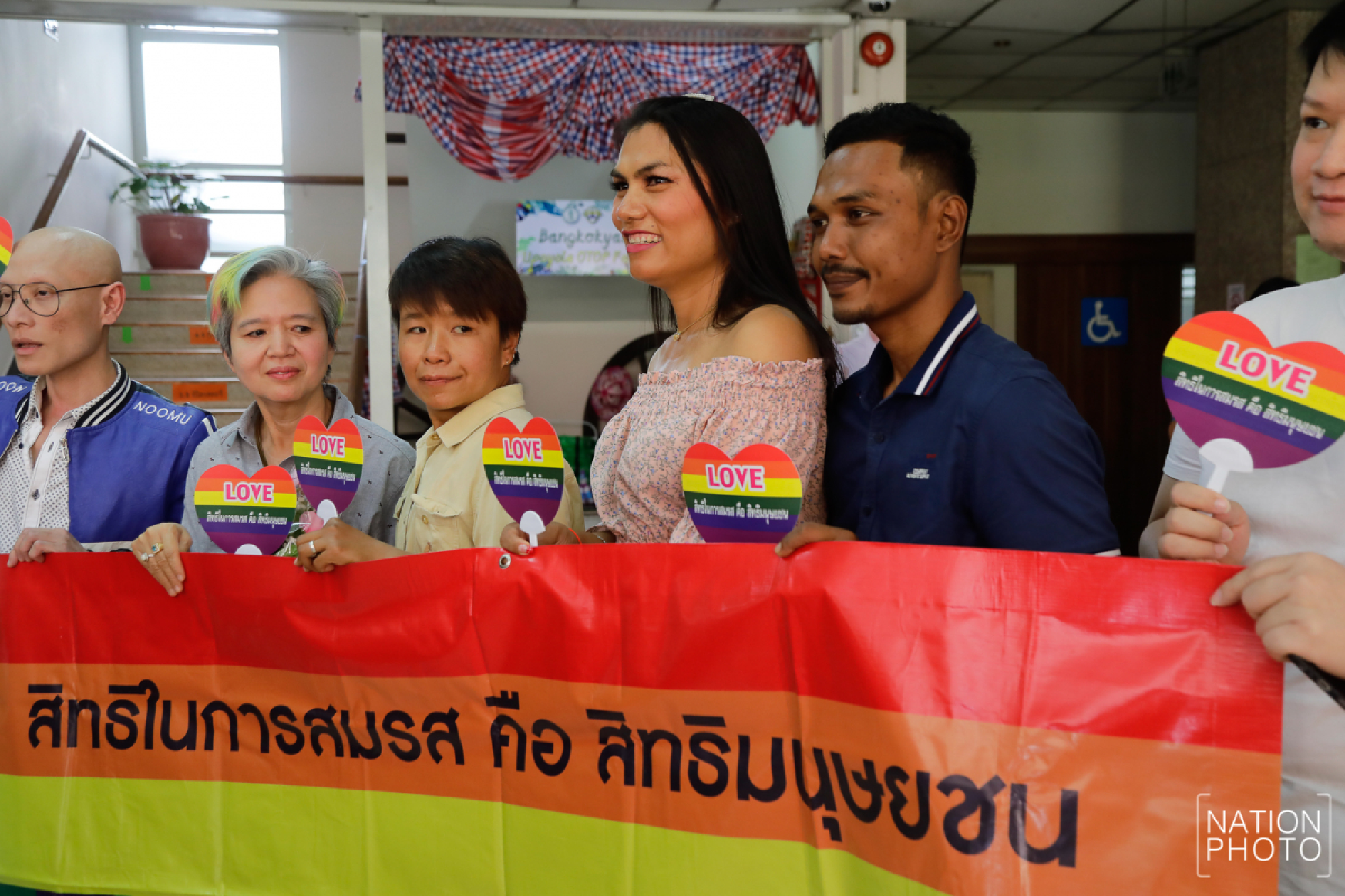 Many tie the knot on Valentine’s Day