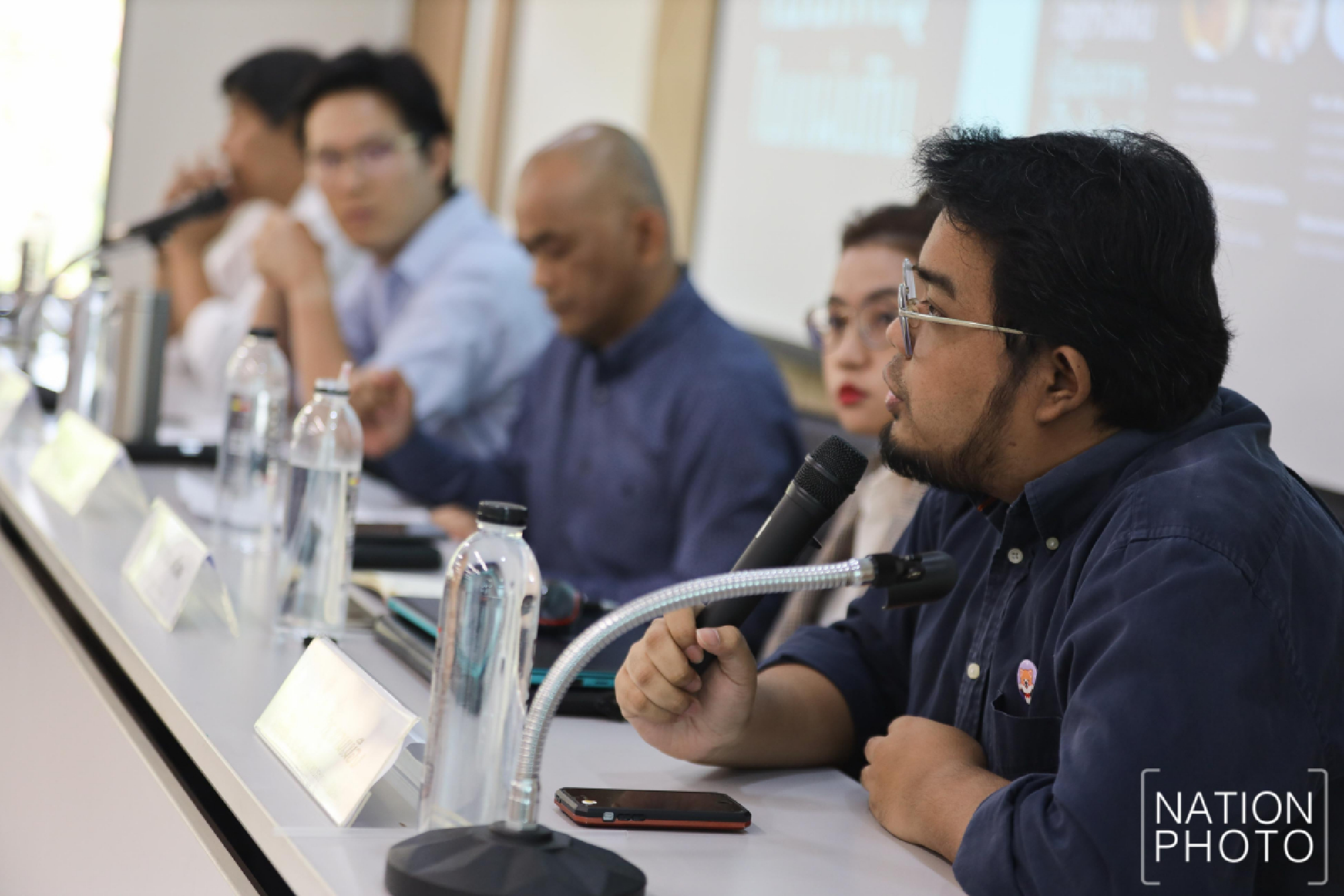 Pro-democracy groups debate 'place of citizens' 