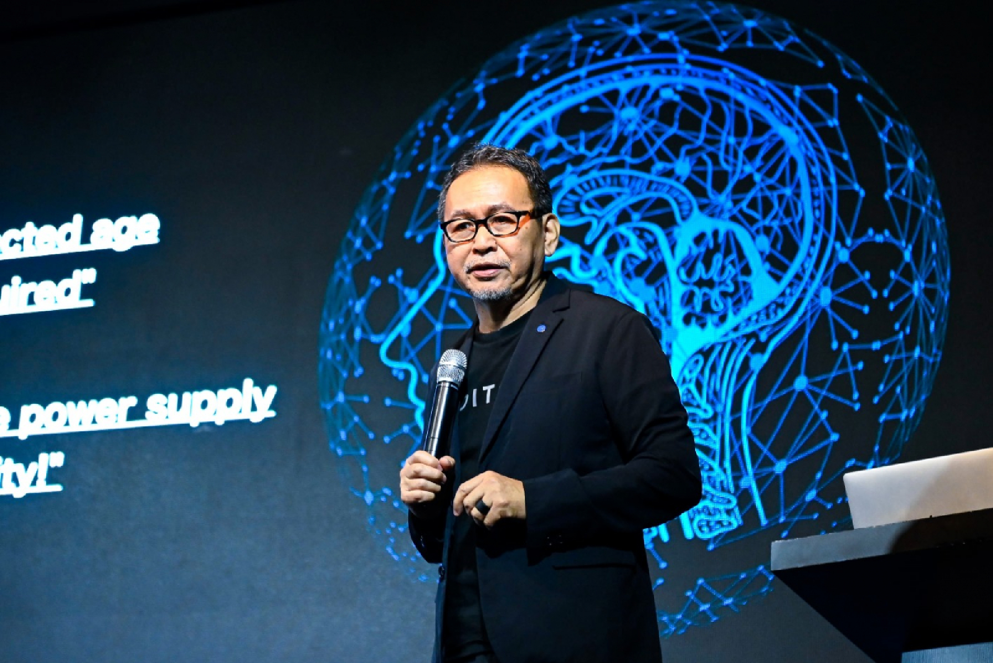 Satoshi Nakagawa, the founder of Super Sensing Forum