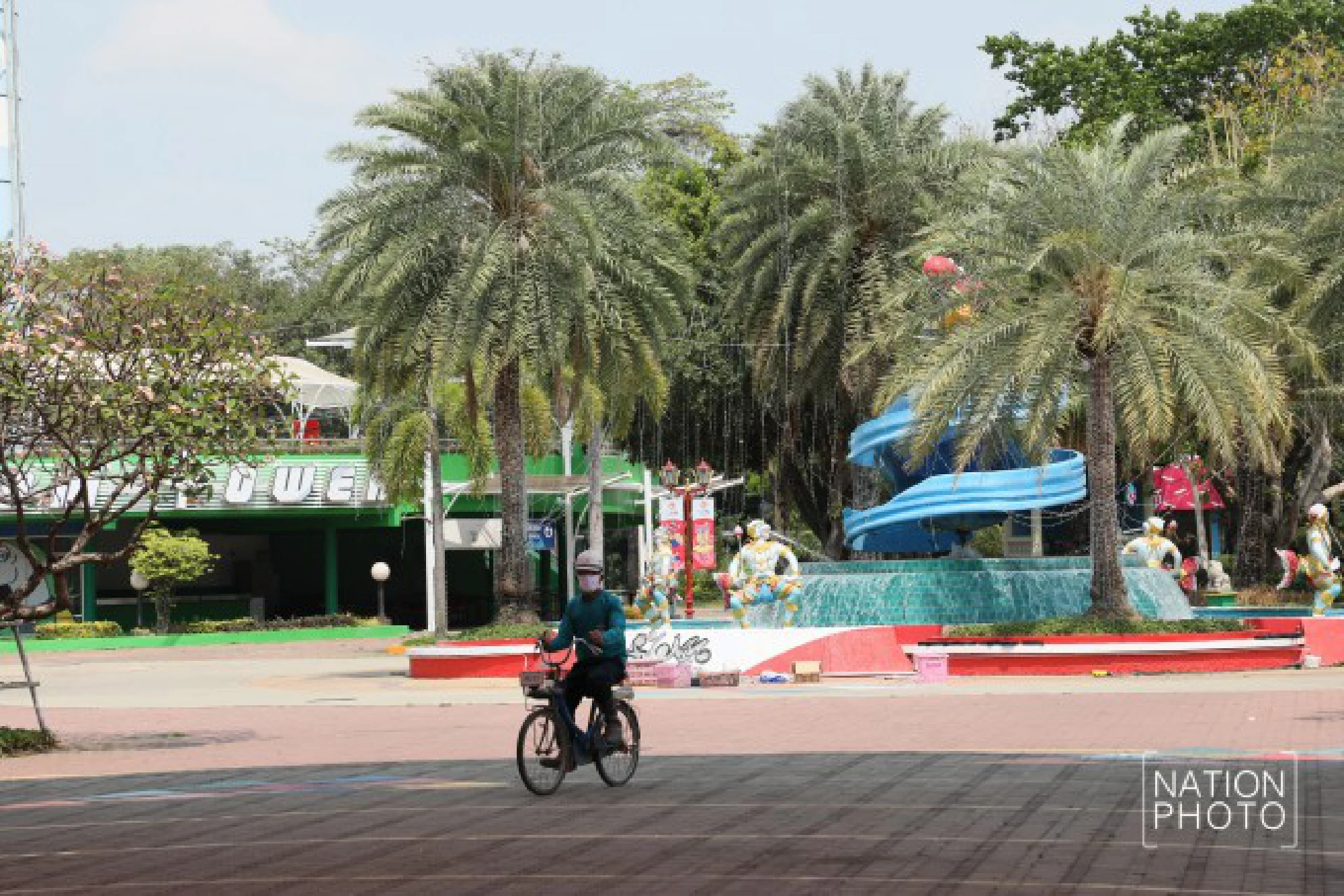 Siam Amazing Park reels from virus concerns 