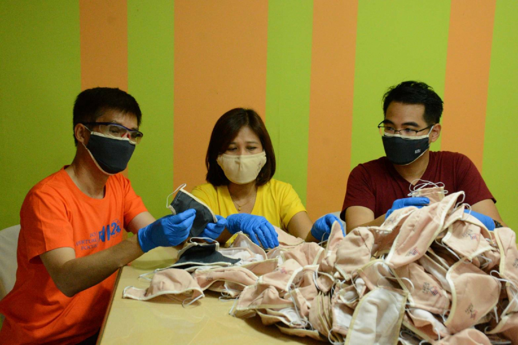 Vocational schools told to make 200,000 face masks for distribution in March