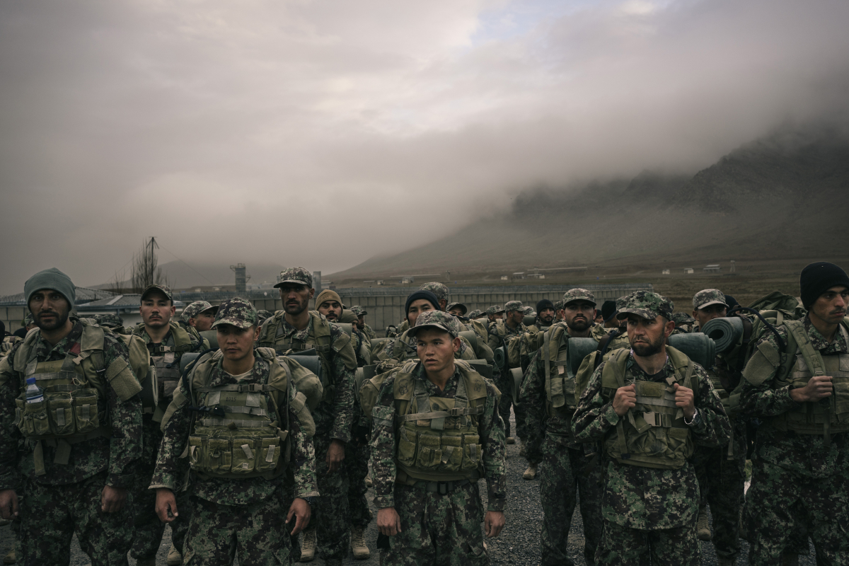 New recruits of a special forces unit of the Afghan National Army train in the morning in a base near Kabul. MUST CREDIT: Photo by Lorenzo Tugnoli for The Washington Post