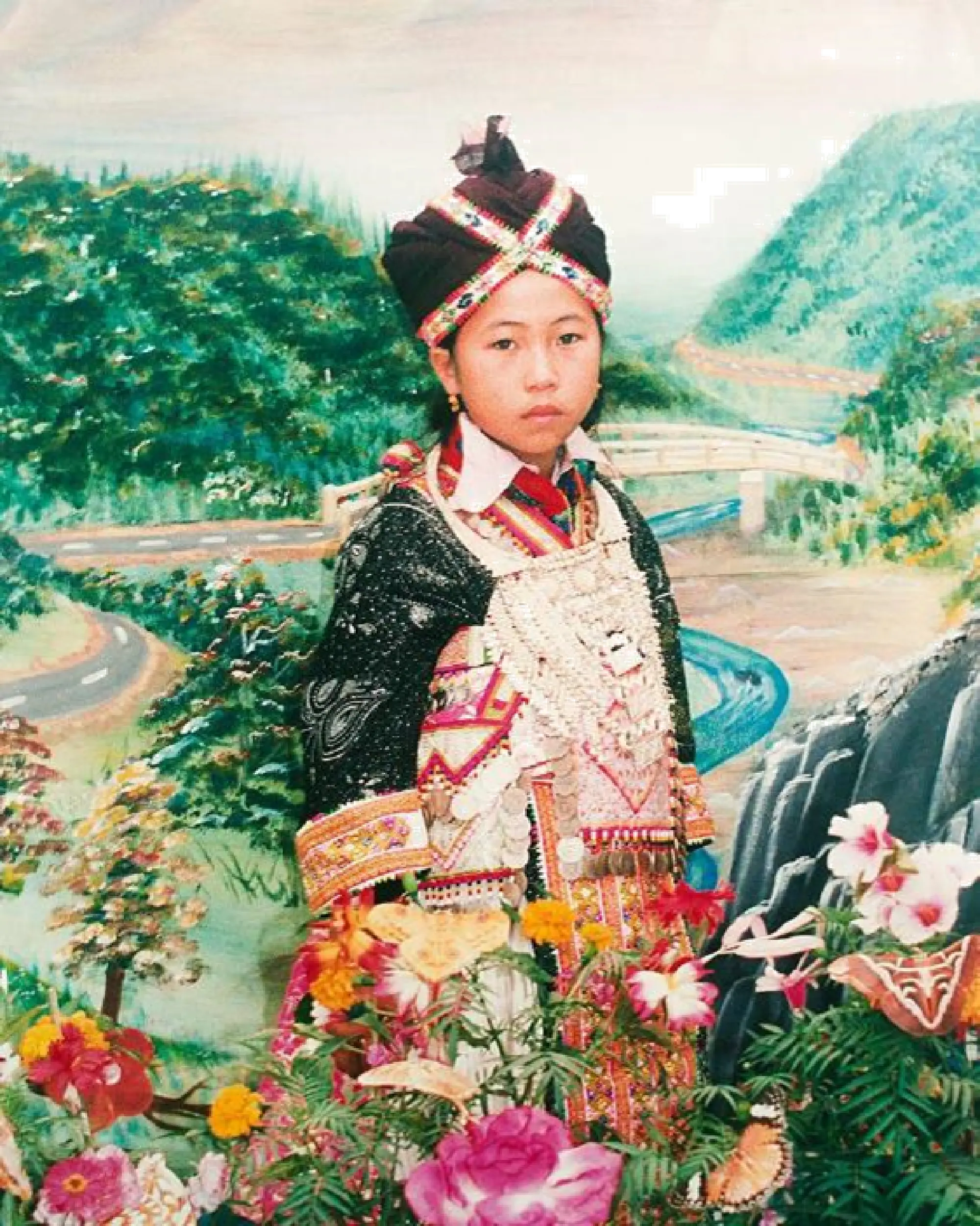 My Grandmother’s Favourite Grandchild - Pao Sao : Pao Houa Her