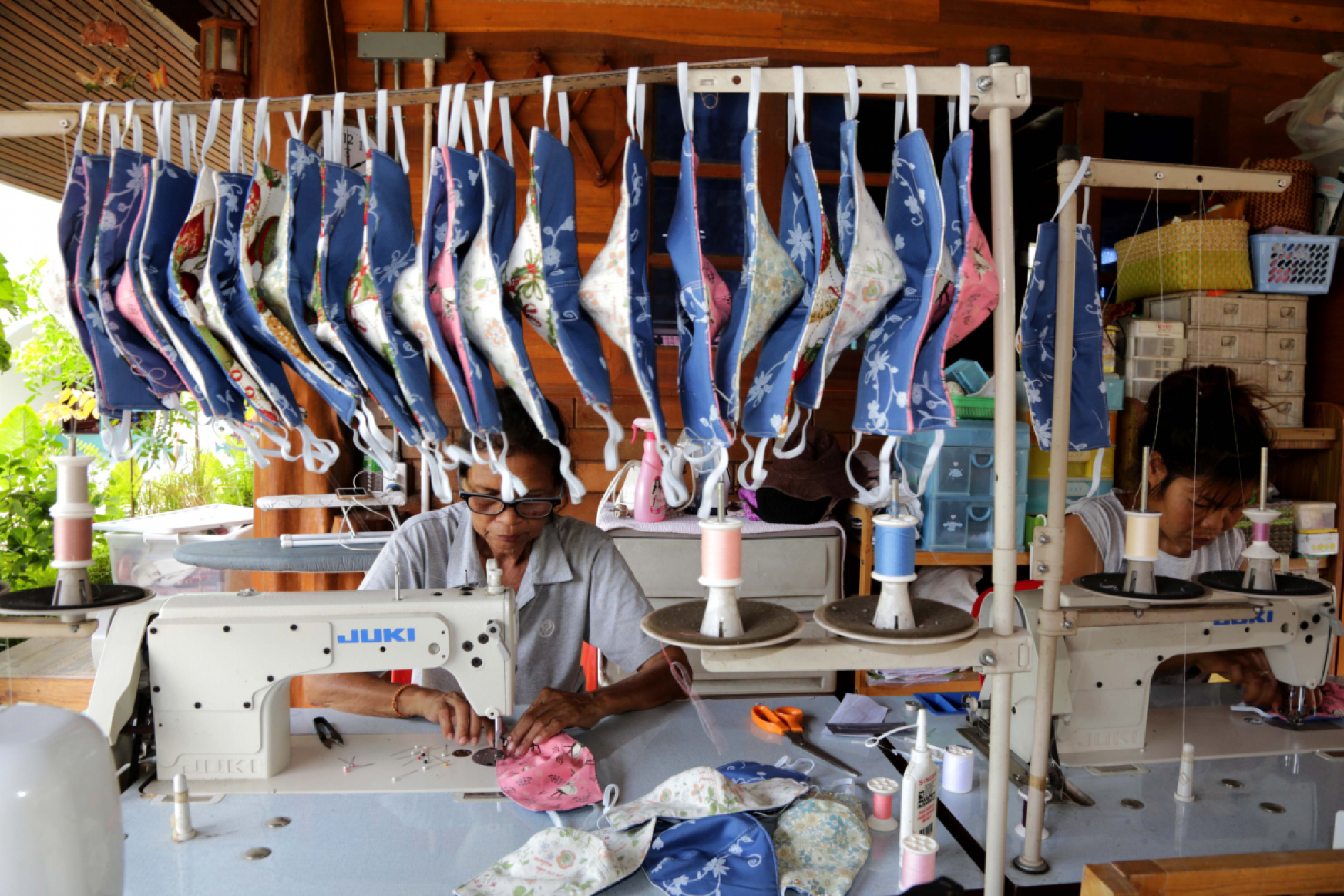 Songkhla housewives tap demand for face masks to boost income