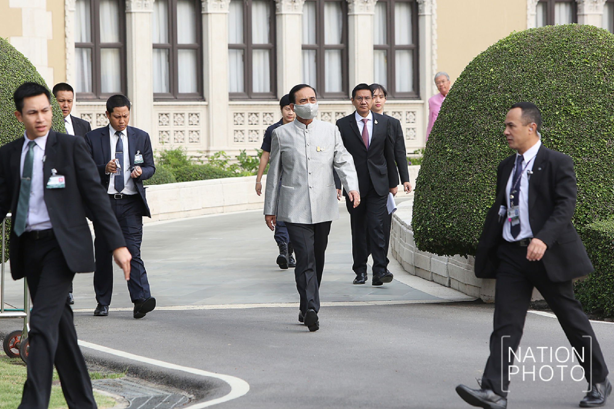 PM leads from the front with cloth face mask for Cabinet meeting