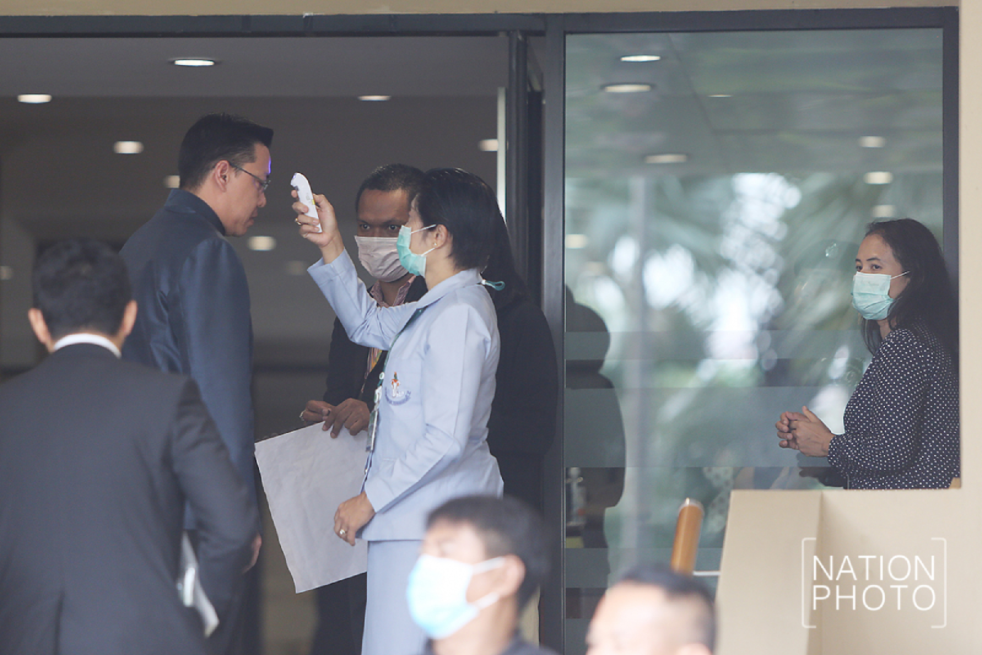 PM leads from the front with cloth face mask for Cabinet meeting