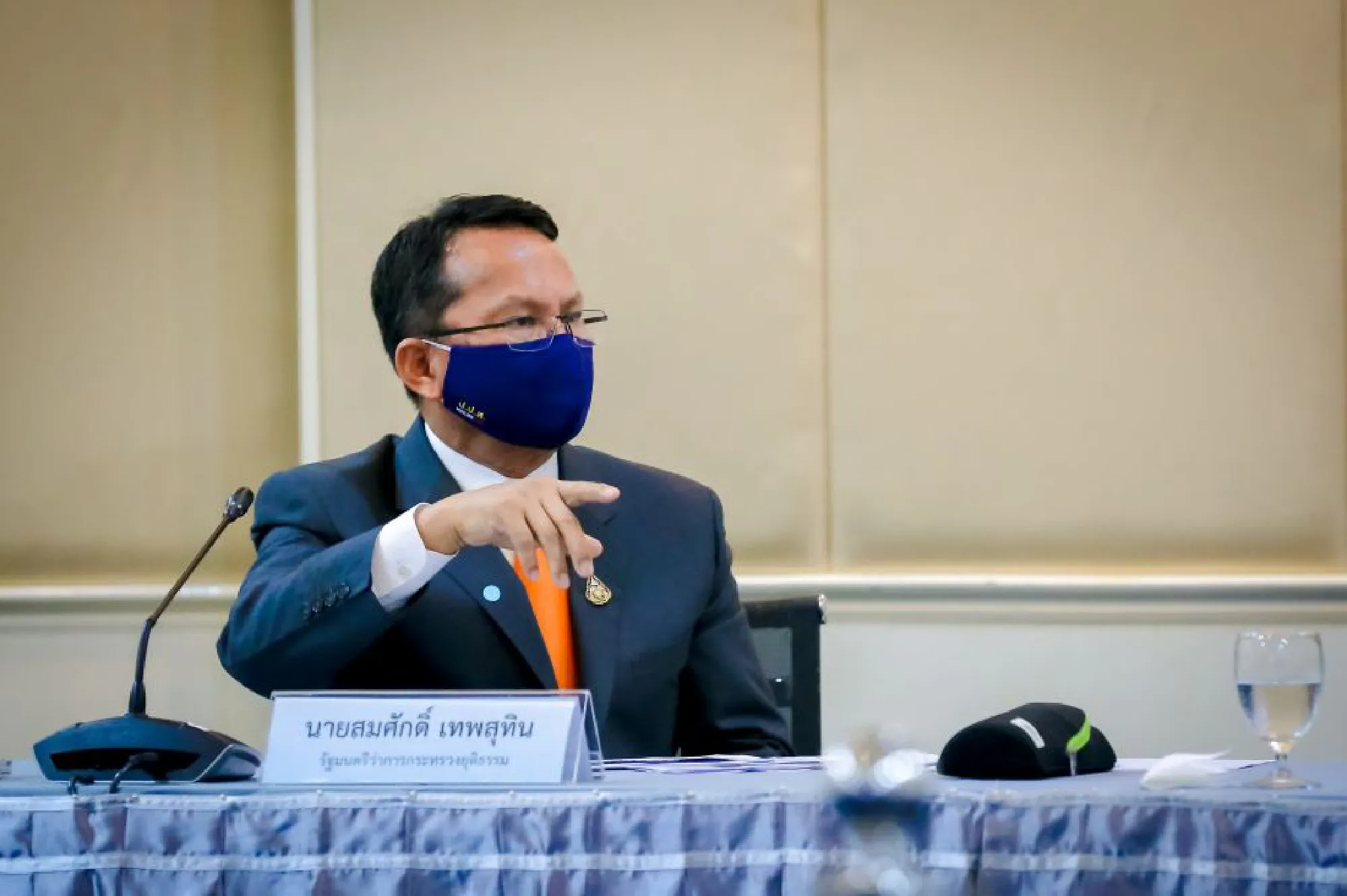 Prayut praises drugs crackdown but says kingpins still going free