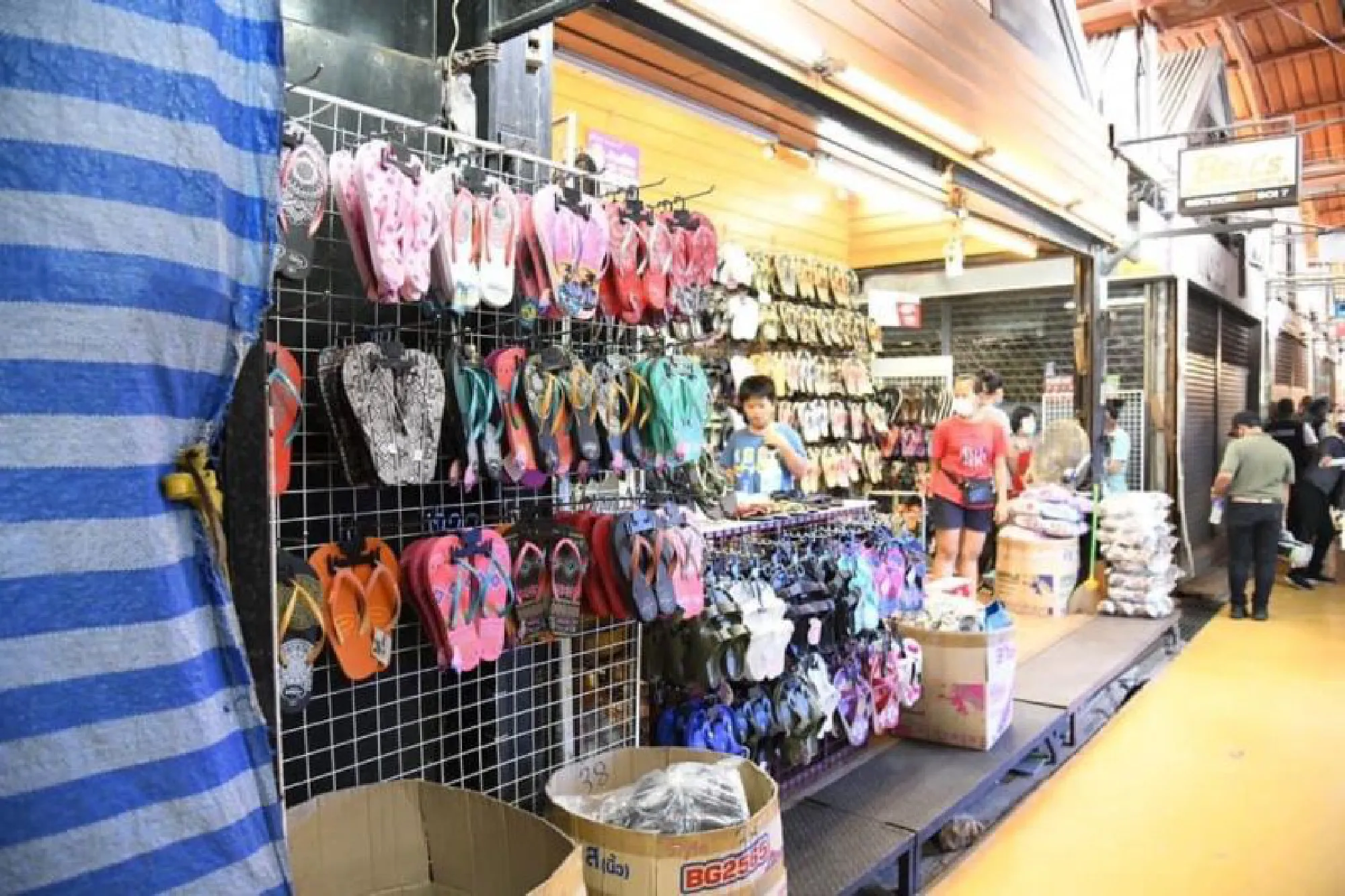 Shoppers’ delight: Chatuchak opening hours to be extended to 7pm