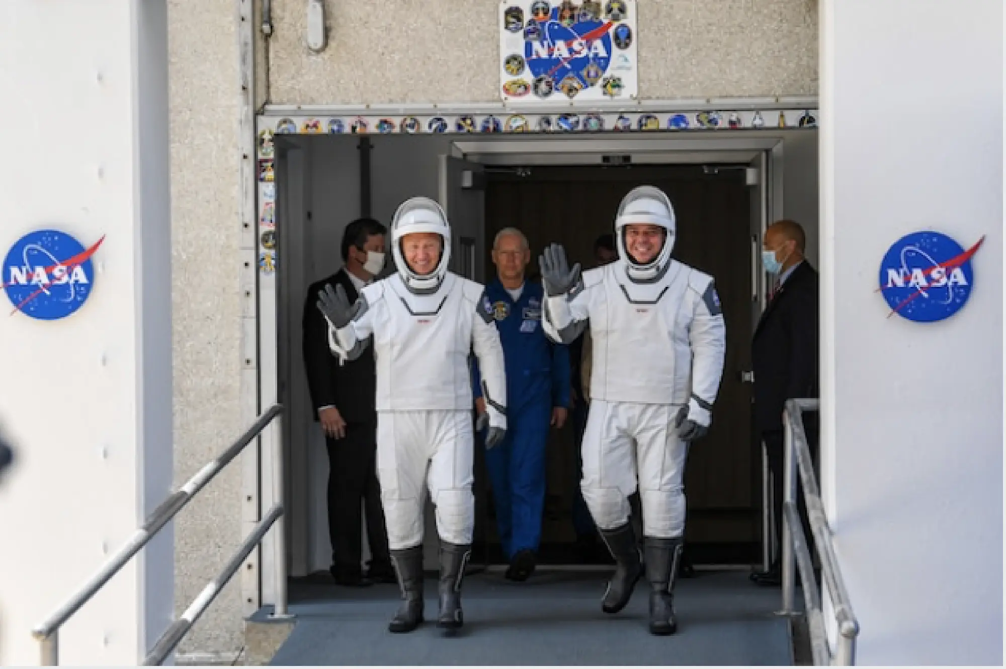 Astronauts Doug Hurley and Bob Behnken get ready to launch the SpaceX Falcon 9 on Saturday. MUST CREDIT: Washington Post photo by Jonathan Newton