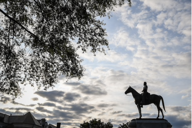 A statue of Gen. Stonewall Jackson on Monument Avenue in Richmond, one of the many Confederate memorials in that city. MUST CREDIT: Washington Post photo by Salwan Georges