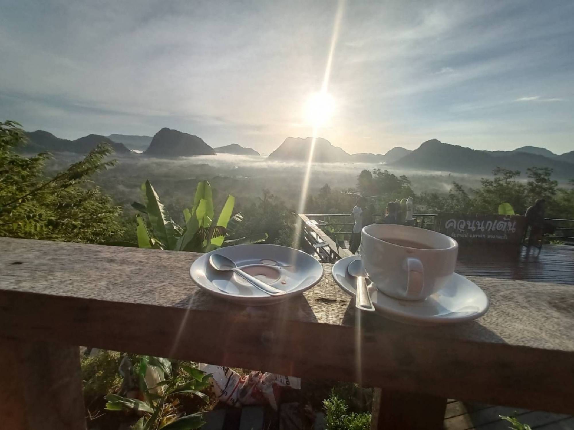 Phatthalung’s Banthat mountain bustles with tourists as scenic viewpoints are reopened