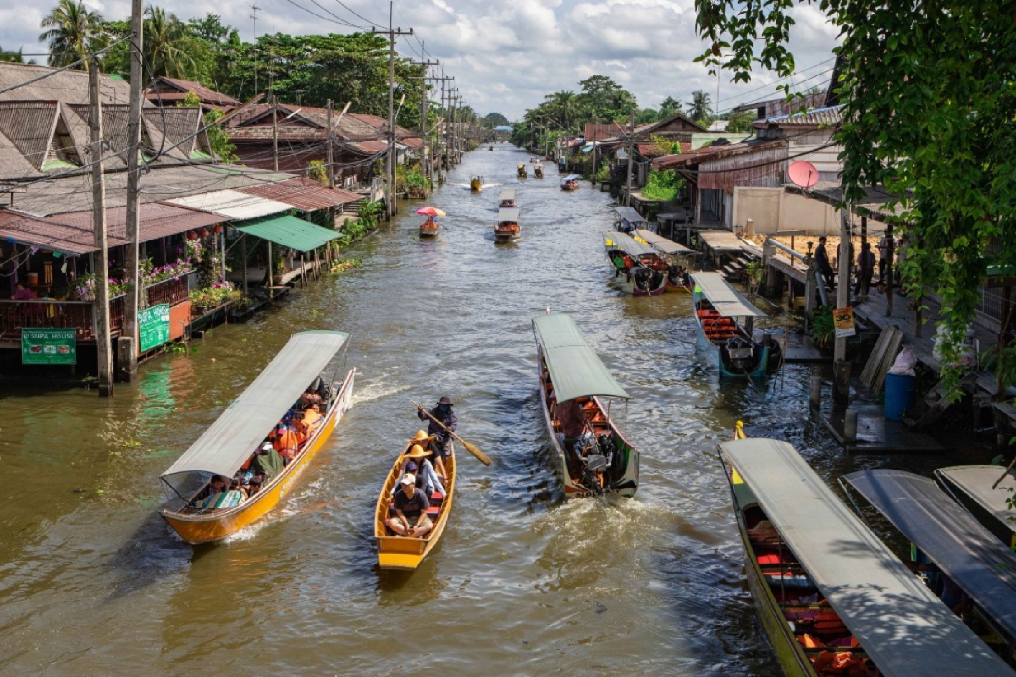 TAT offers free boat rides as part of campaign to bring tourists back to Damnoen Saduak