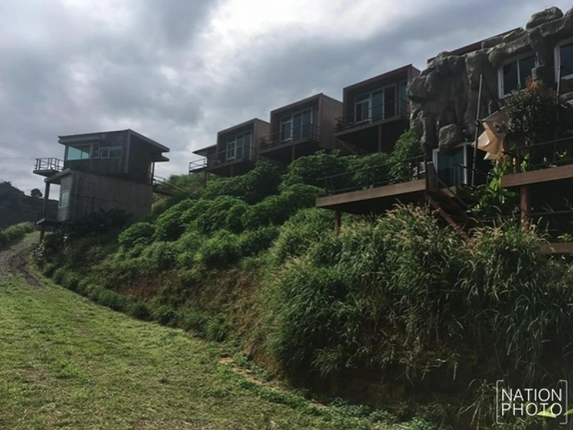 Tourists flee summer heat for Chiang Mai’s cold-comfort mountain