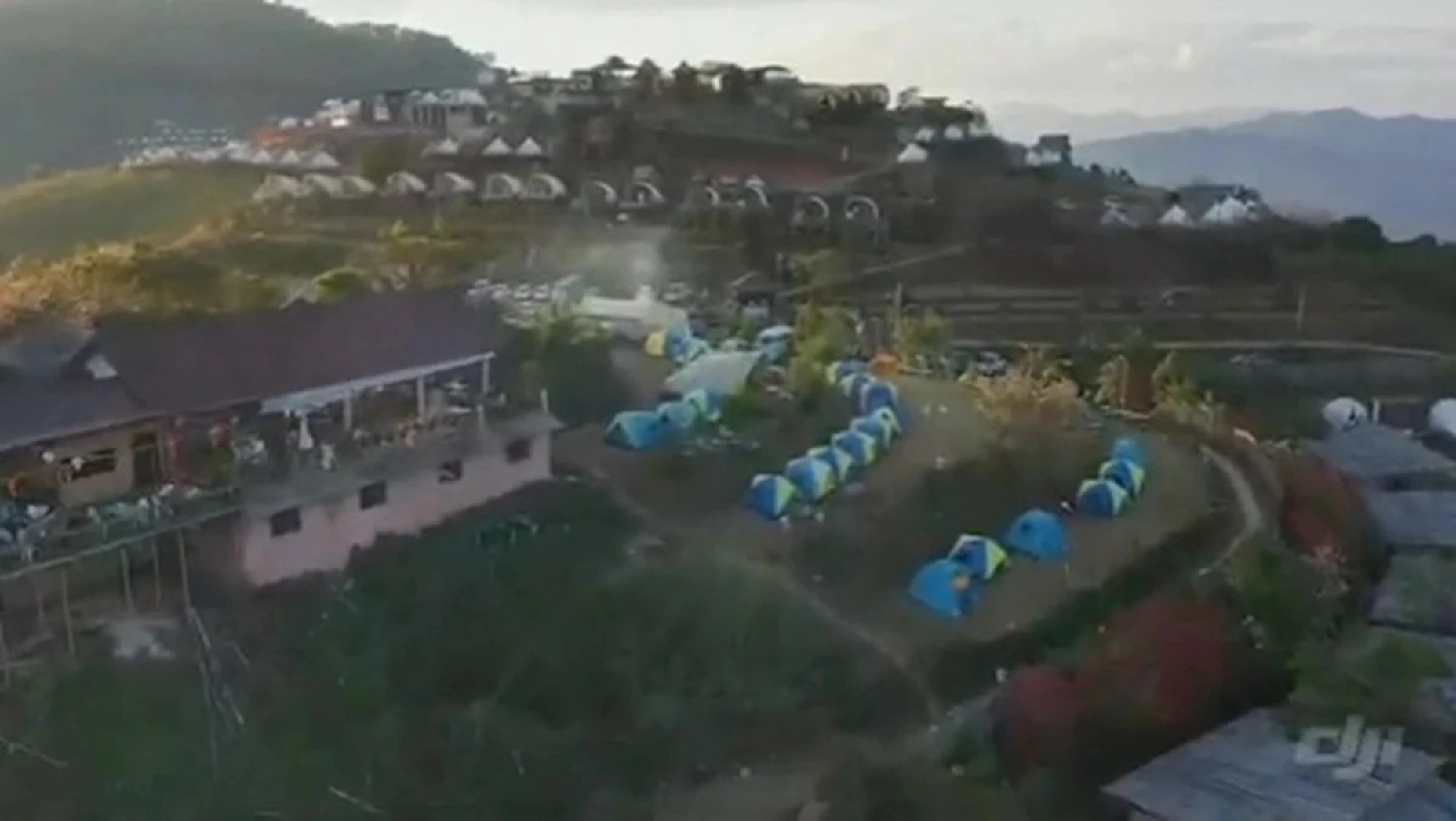 Tourists flee summer heat for Chiang Mai’s cold-comfort mountain