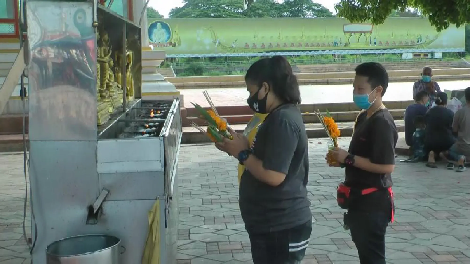 Prayers for prosperity and safety