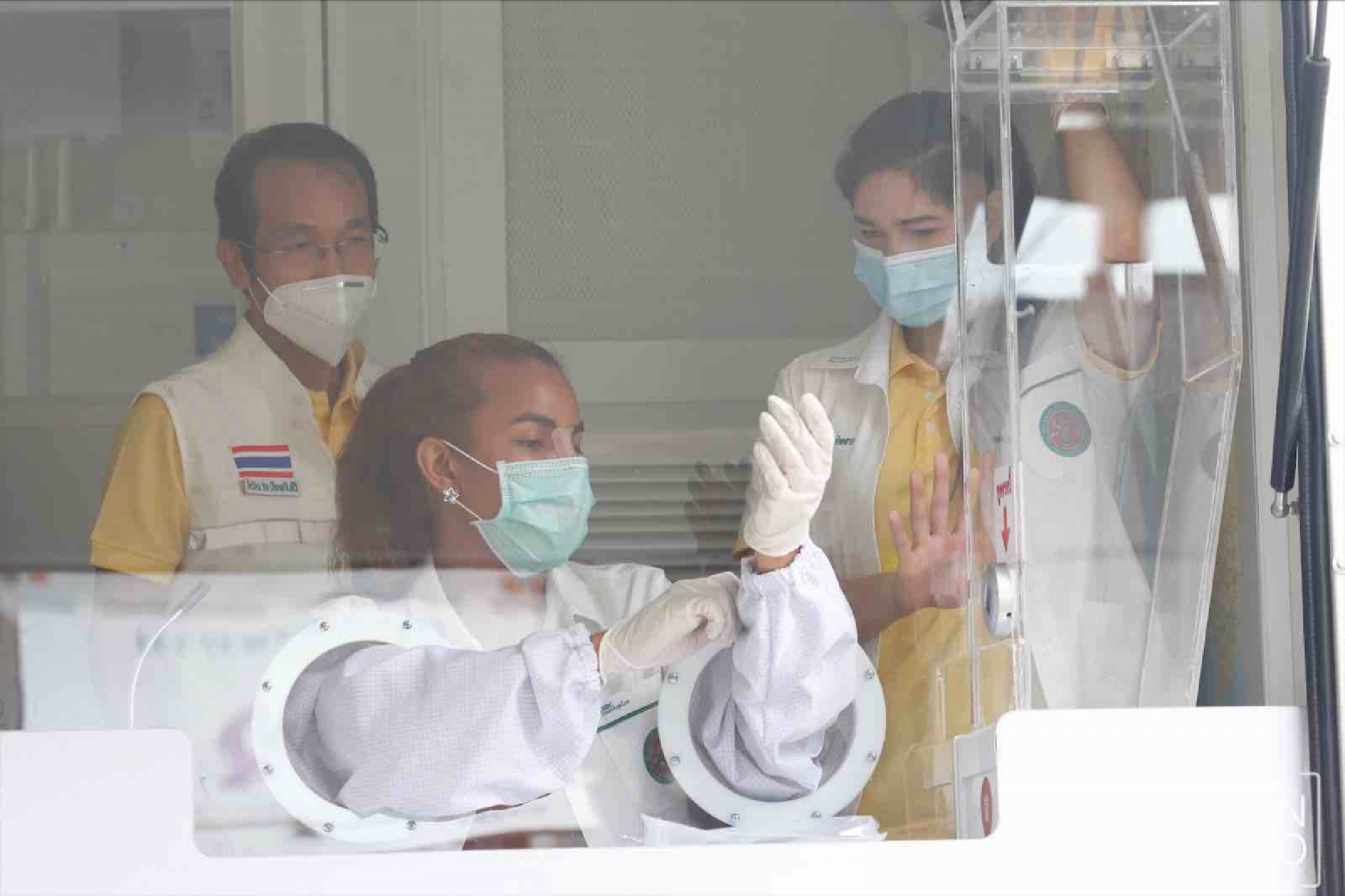 King grants biosafety vehicles for Covid-19 tests in Rayong