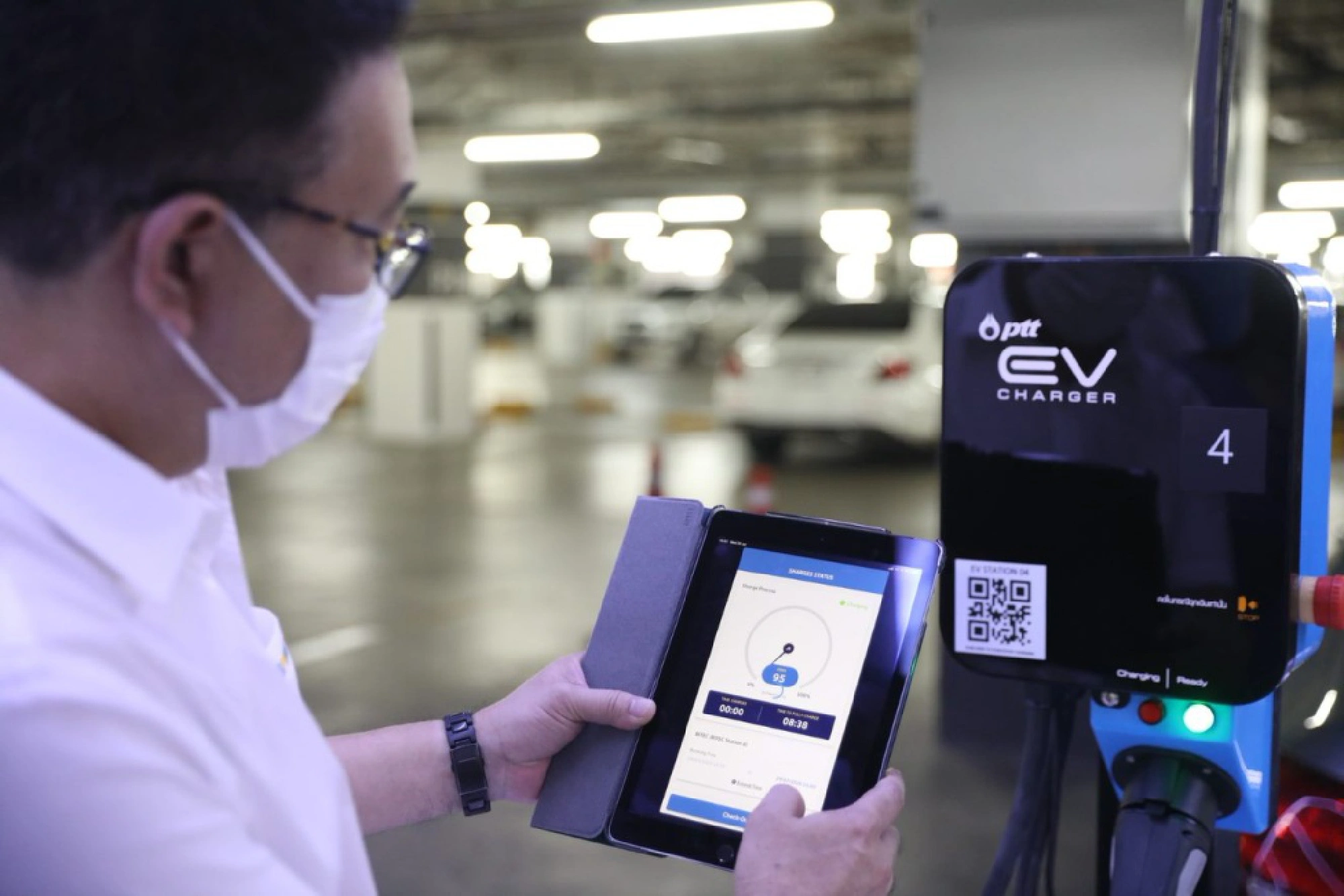 PTT sets up charging station for electric cars in Bitec