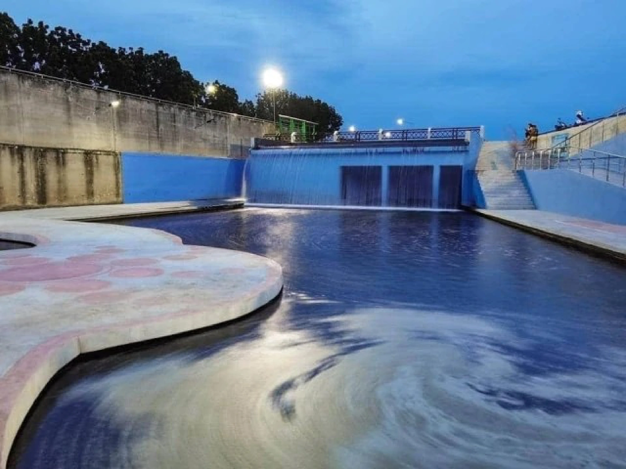 Nakhon Sawan canal turned into tourist landmark