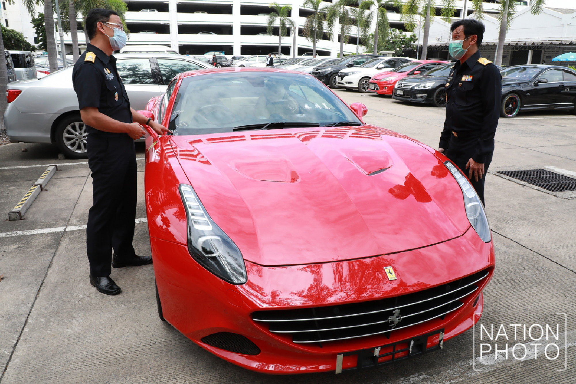 Porsche, Ferrari beauties to go under the gavel this weekend