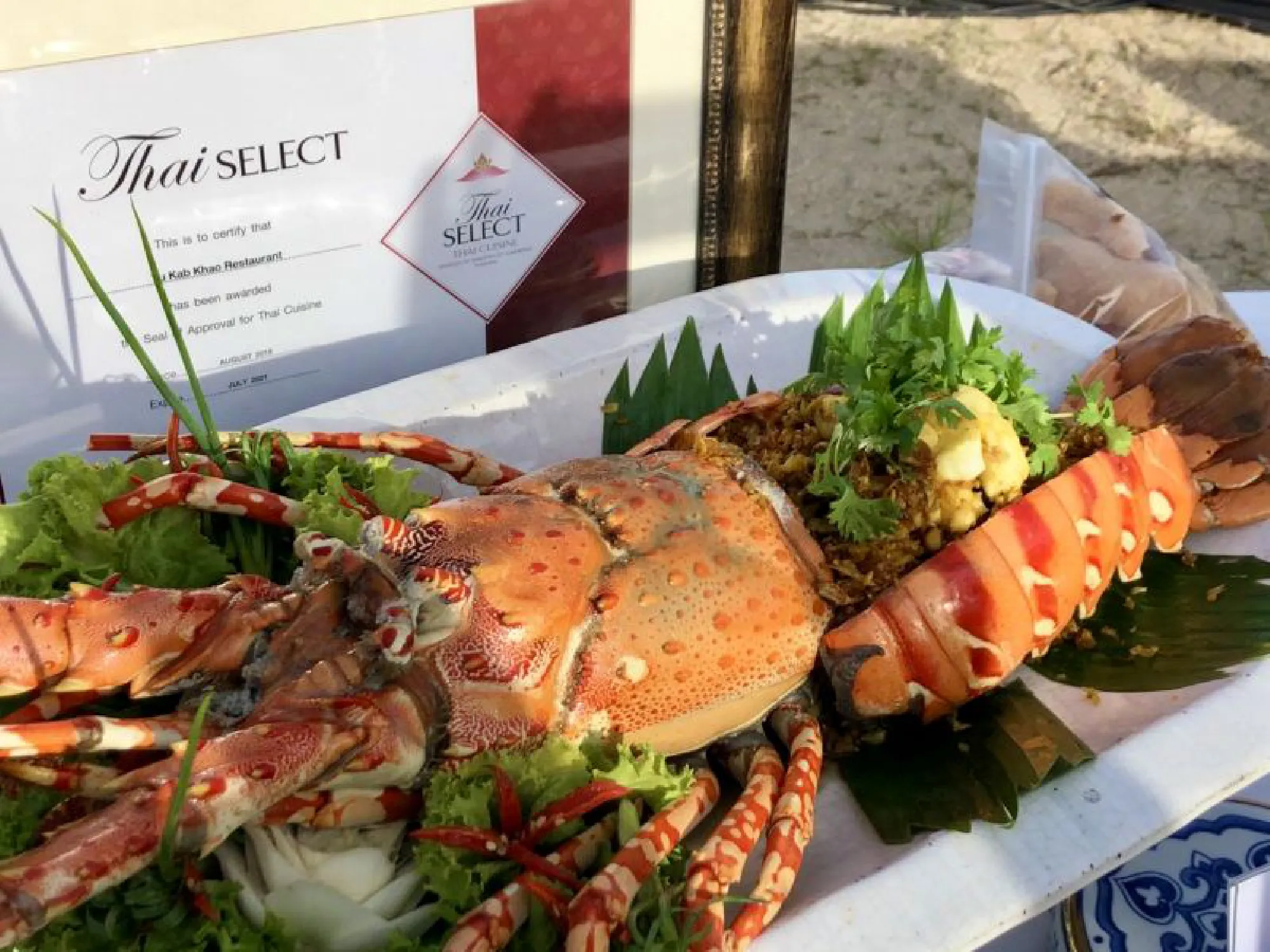 Phuket lures tourists with moving seafood feast