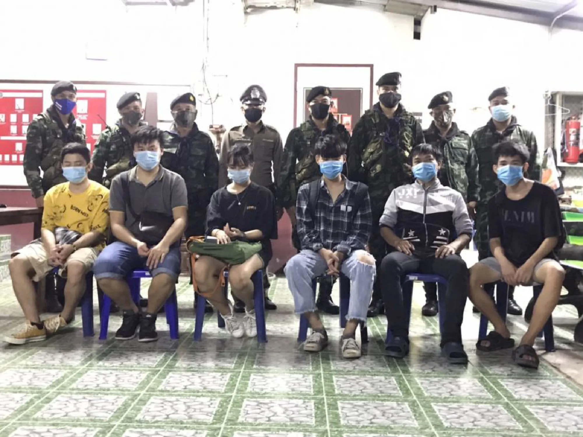 Five Thais and a Chinese caught trying to enter from Myanmar