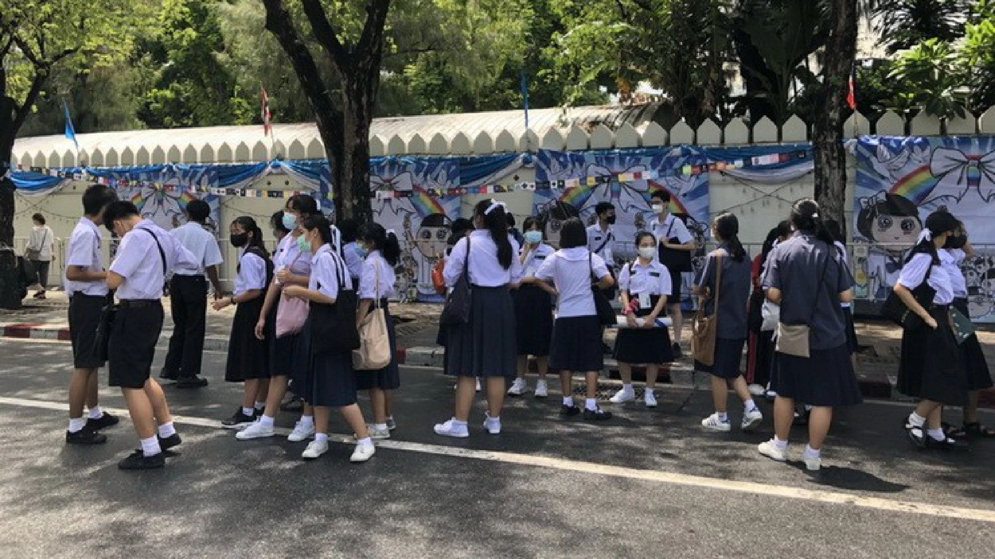 'Bad' students make a strong case for reforms with huge rally at ministry