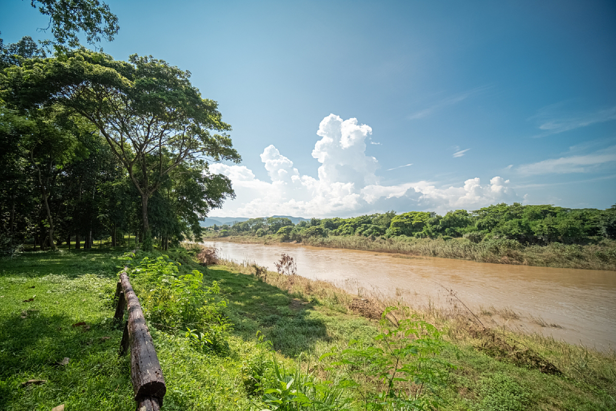 Yom River