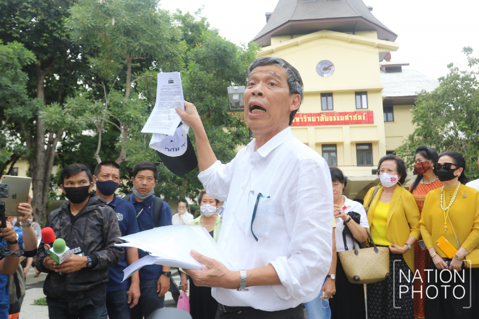 Artists speak up for democracy