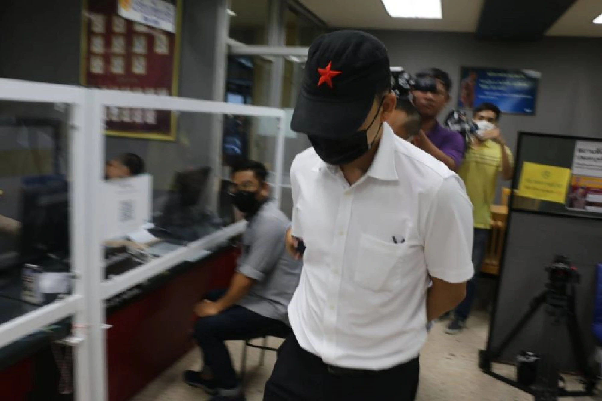 Two Energy Ministry officials arrested for allegedly demanding bribe from private company