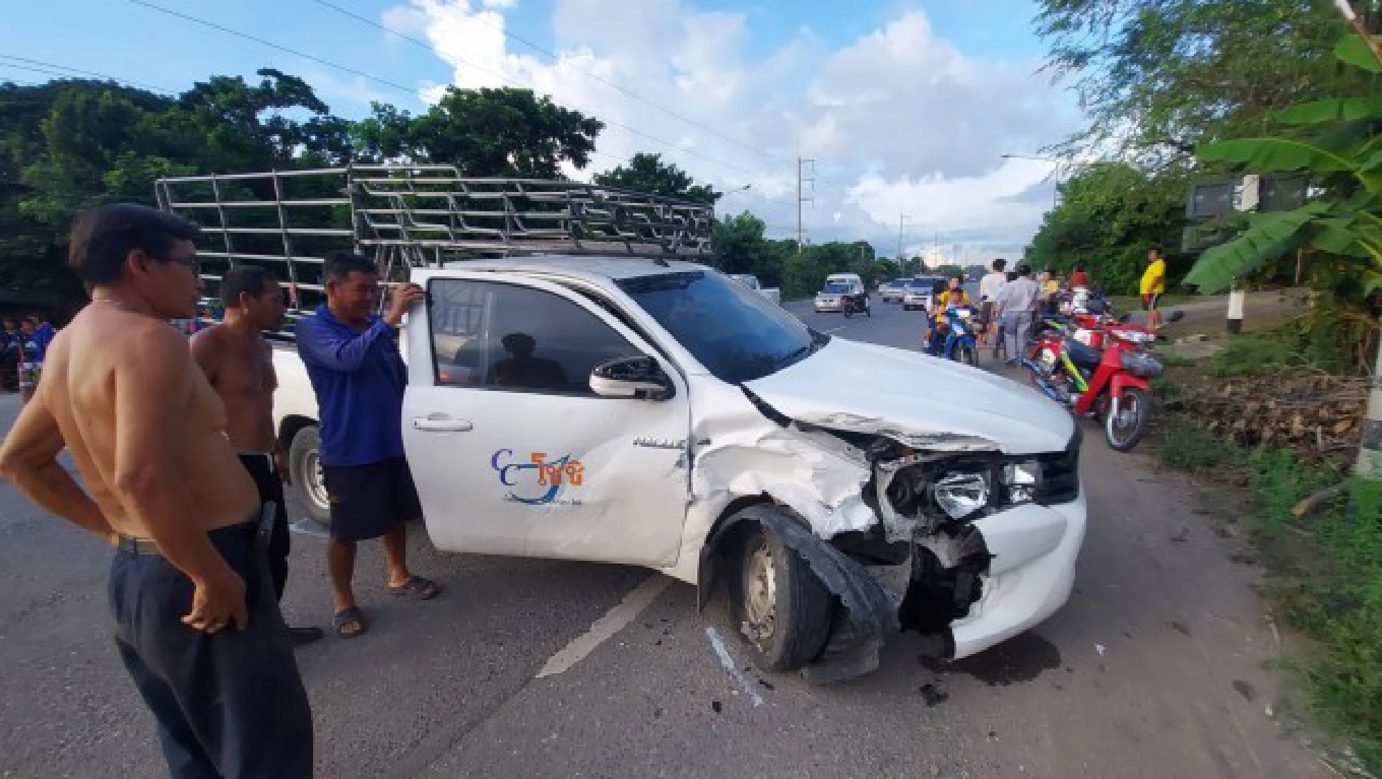 Lopburi subdistrict chief executive killed in road accident