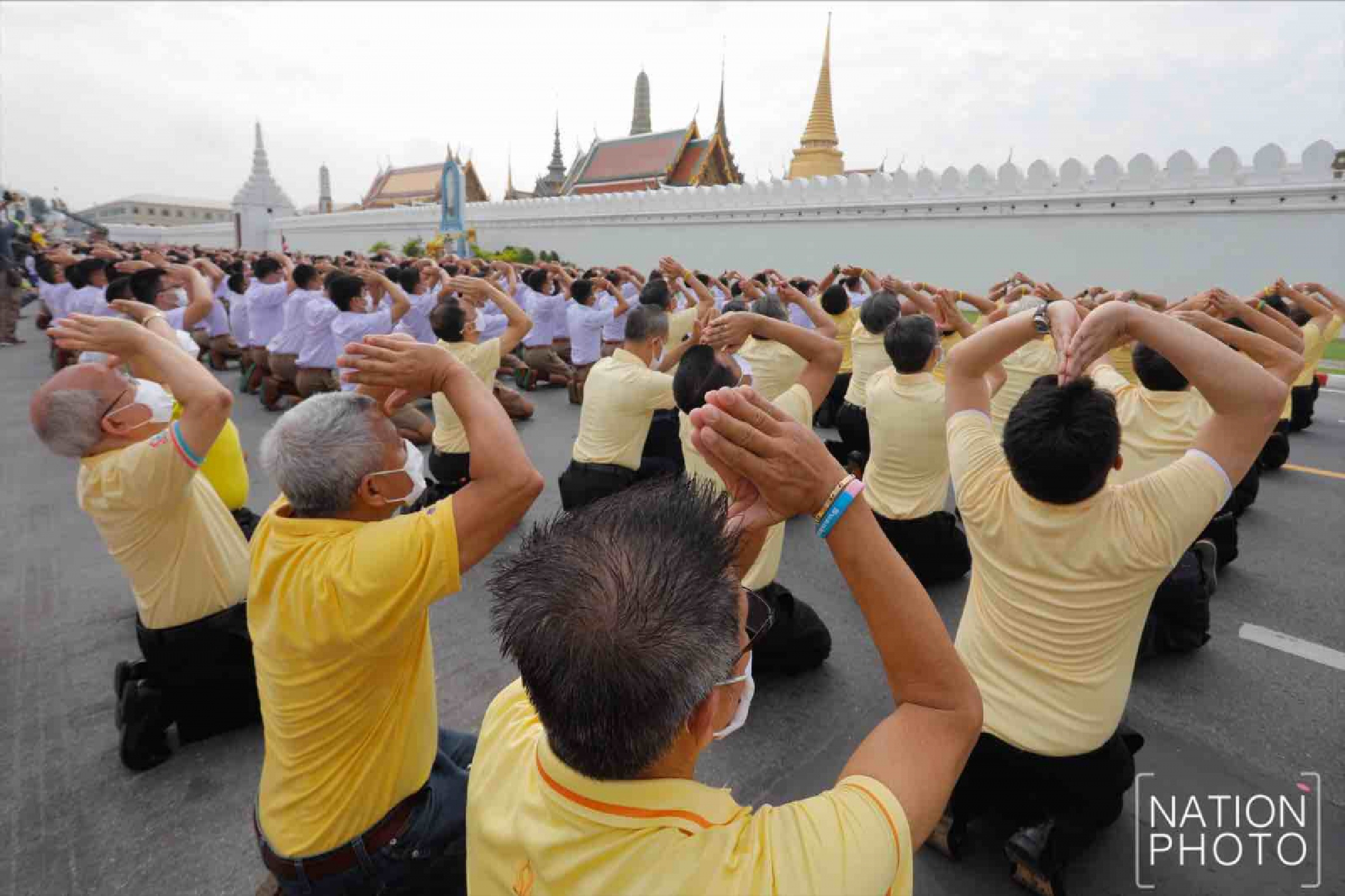 School alumni gather to pay respect to beloved late monarch