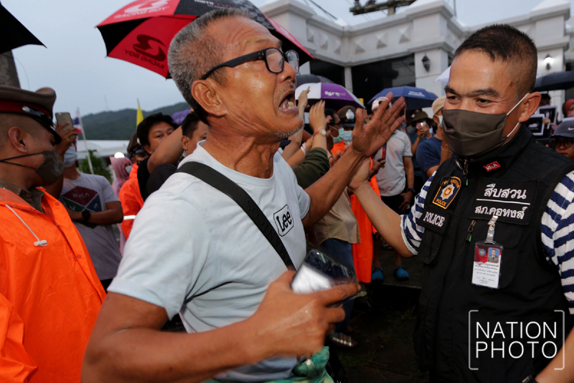 Songkhla activists confront military over imprisonment of protest leaders