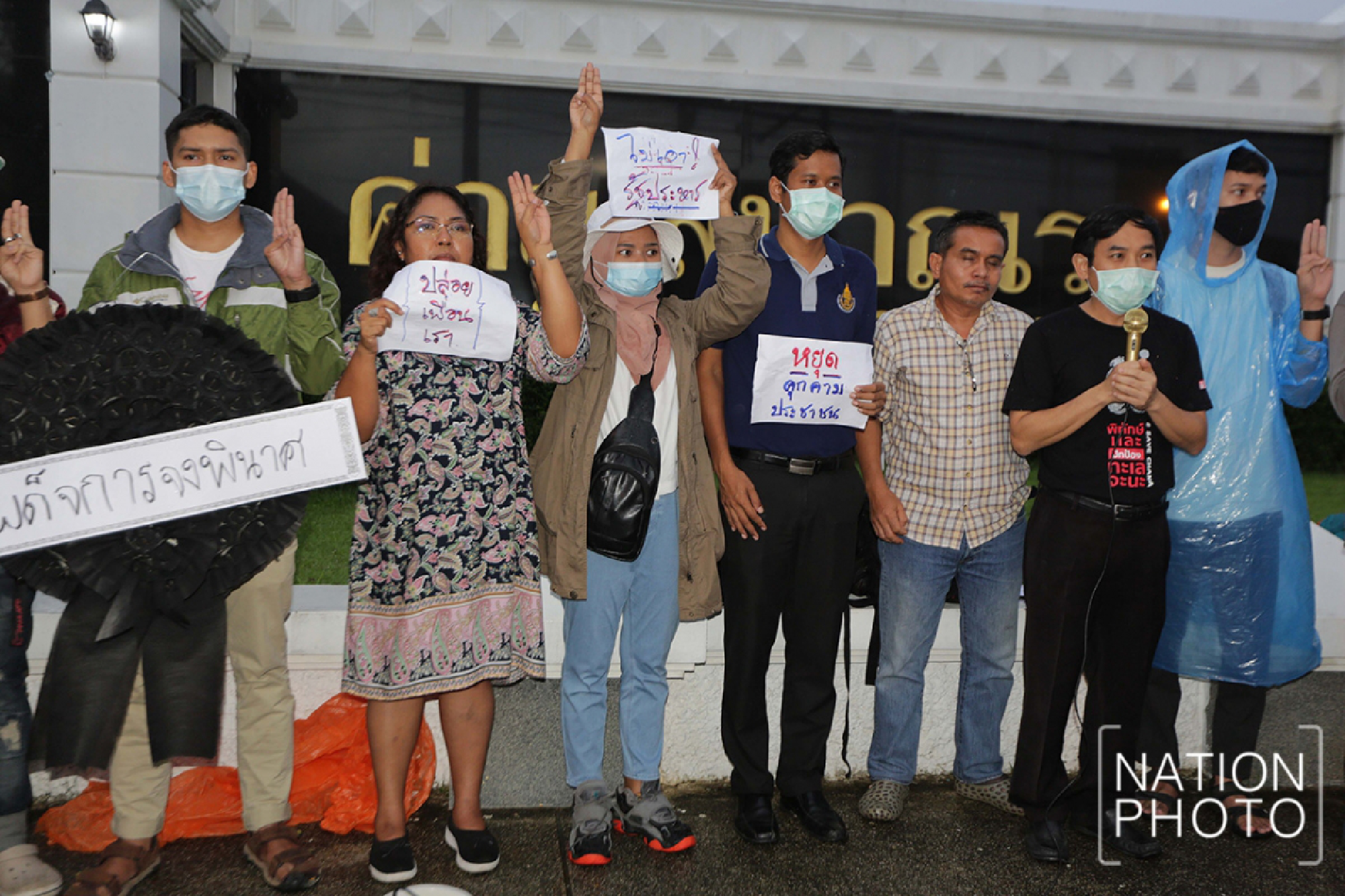 Songkhla activists confront military over imprisonment of protest leaders