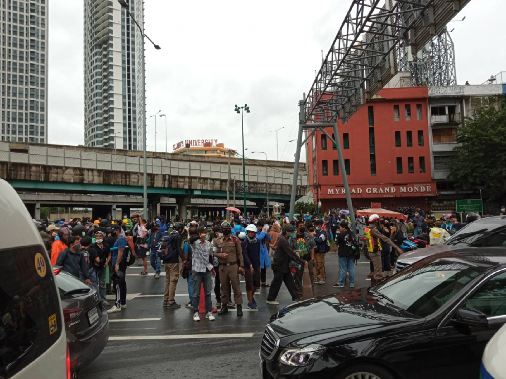 Photo by Thanachart Chuengyaempin