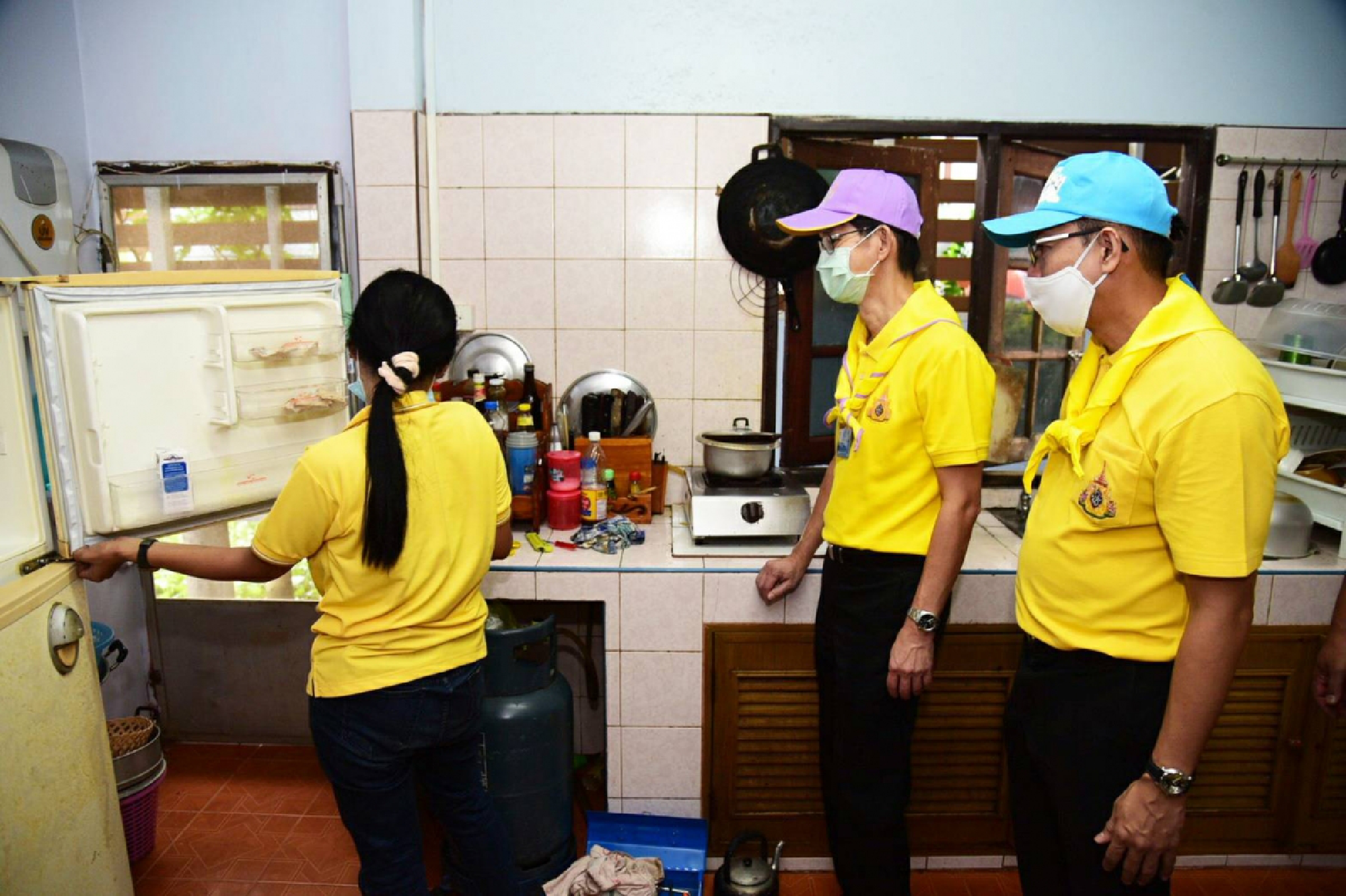 MEA organises community service activity in Nonthaburi community