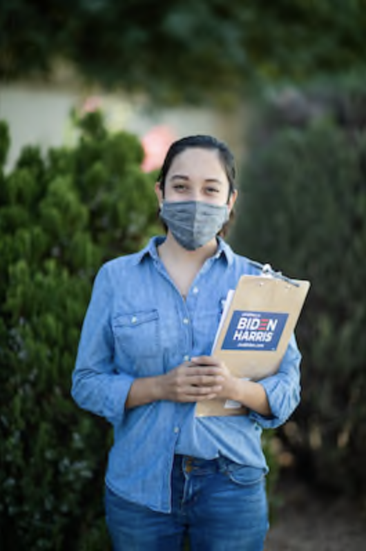 Maria Hernández works as a volunteer with the Arizona Democratic Party to cure ballots. MUST CREDIT: Photo for The WashingtonPost by Caitlin O'Hara