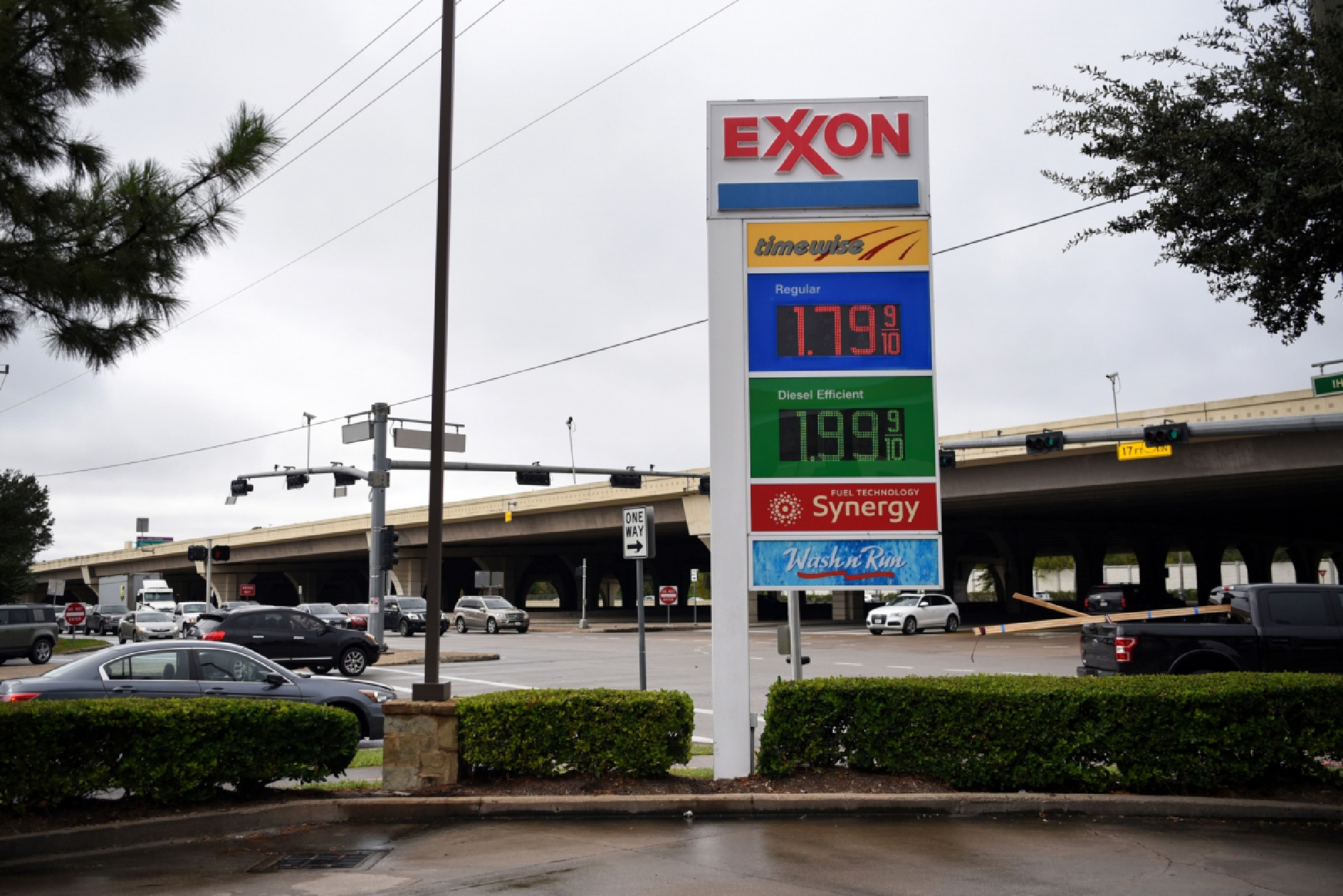Signage at an Exxon Mobil gas station in Houston on Oct. 28, 2020. MUST CREDIT: Bloomberg photo by Callaghan O'Hare