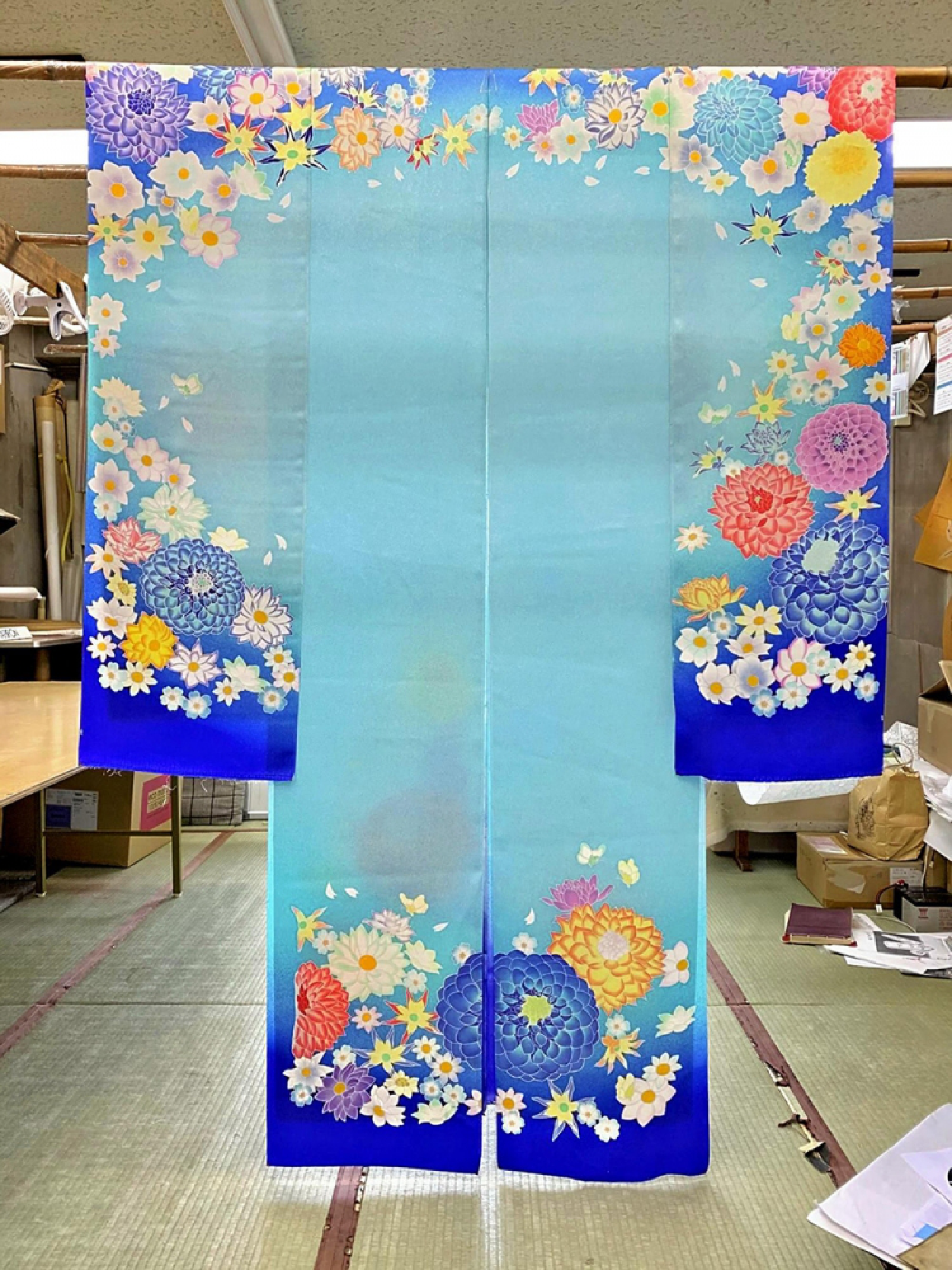 Miu Manaka's furisode kimono. MUST CREDIT: Japan News-Yomiuri
