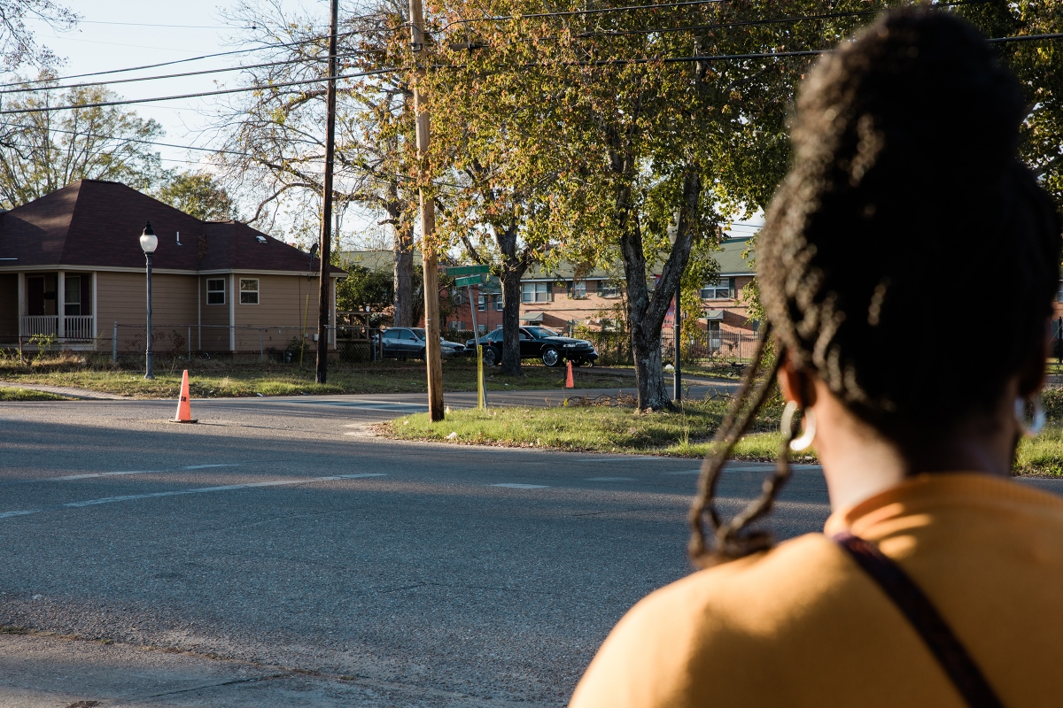 Chiquita Sanders, an eyewitness to the arrest of Robert Fitts in Selma, Ala., looks toward the scene of the 2018 incident on Nov. 20. "I was hysterical," she said. "When I saw the dog I started screaming, 'Get the dog! Get the dog!' " MUST CREDIT: Photo for The Washington Post by Cameron Carnes