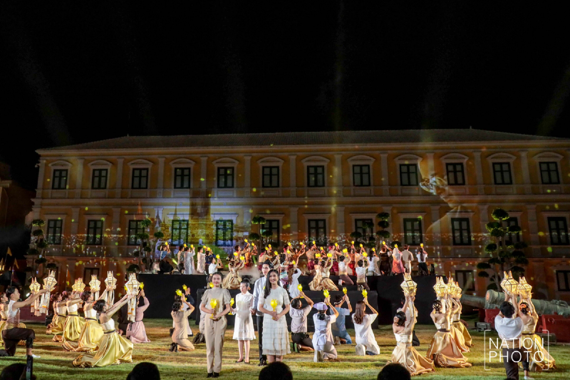 Govt organises outdoor performances in memory of beloved monarch