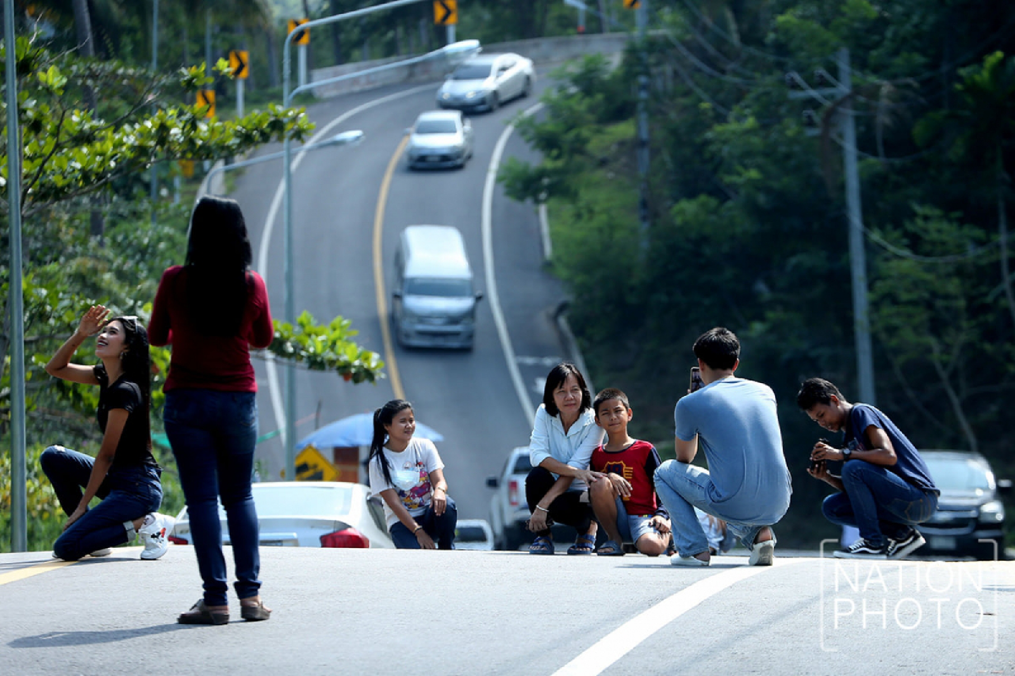 Tourists take road to southern beauty