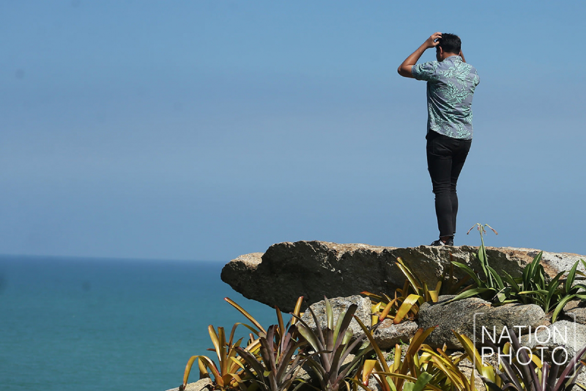 Tourists take road to southern beauty
