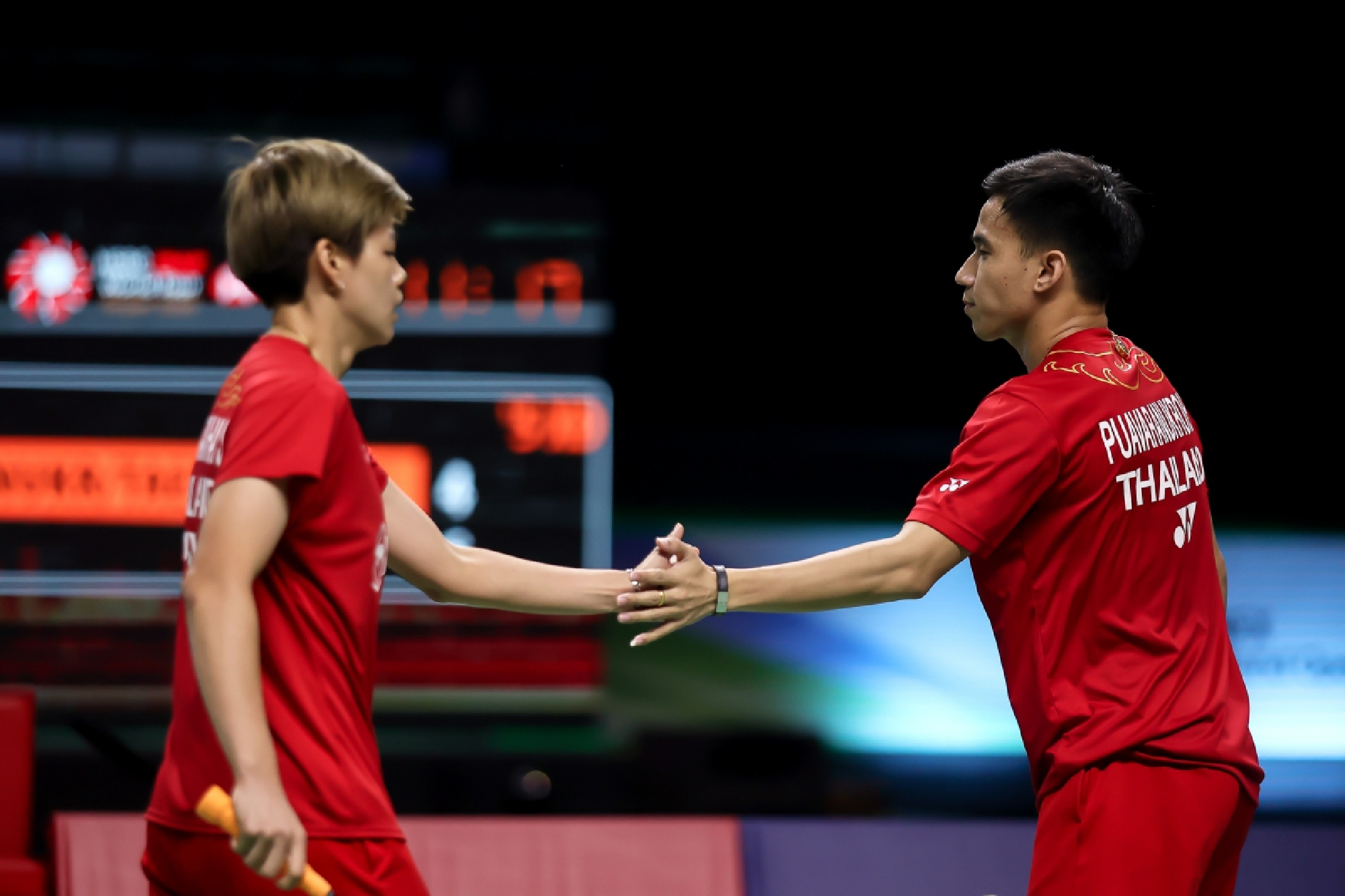 Dechapol and Sapsiree keep Thai hopes alive in Thailand Open