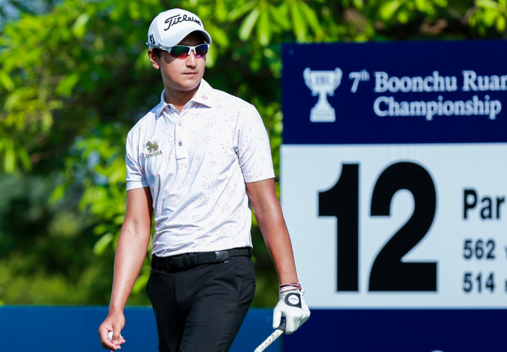 Sadom inflicts pain on rivals at Boonchua Ruangkit Championship