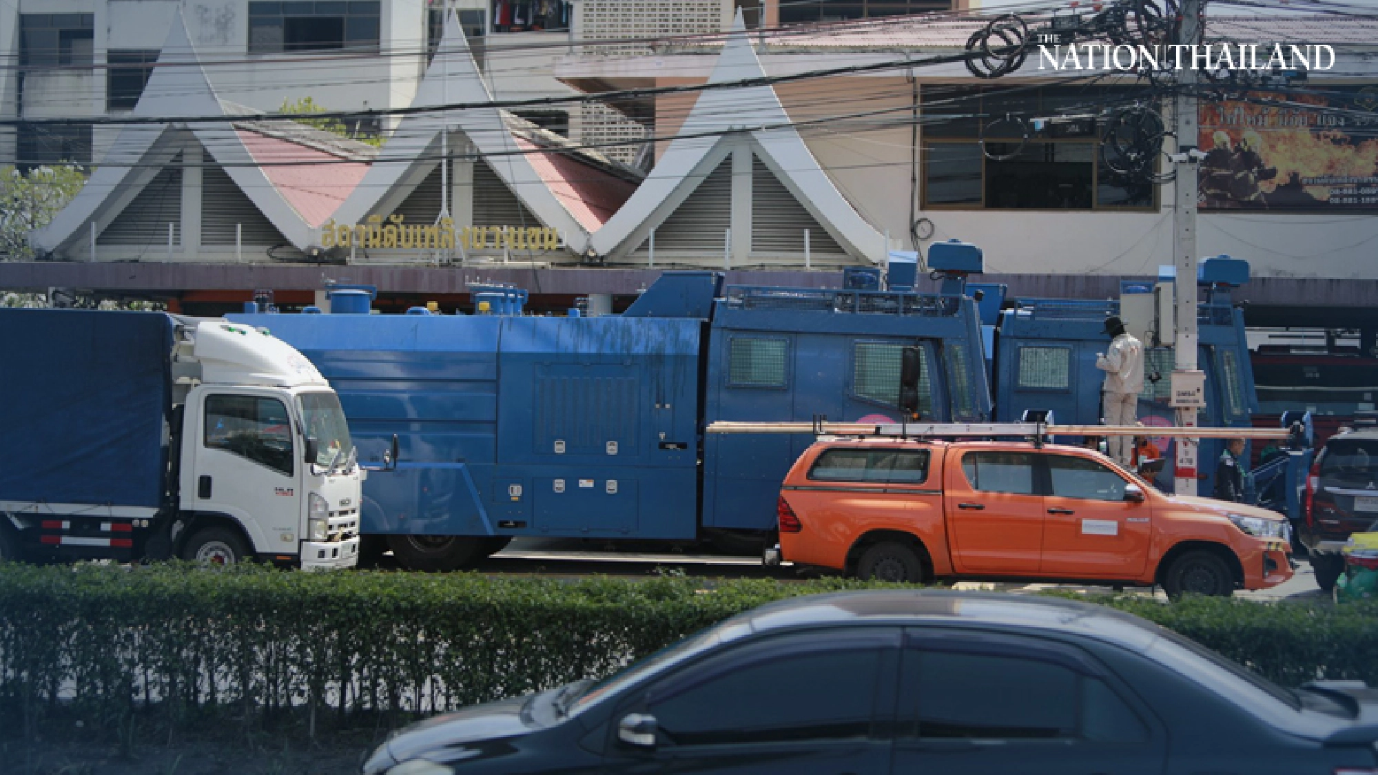 Bangkok rallies face road blocks
