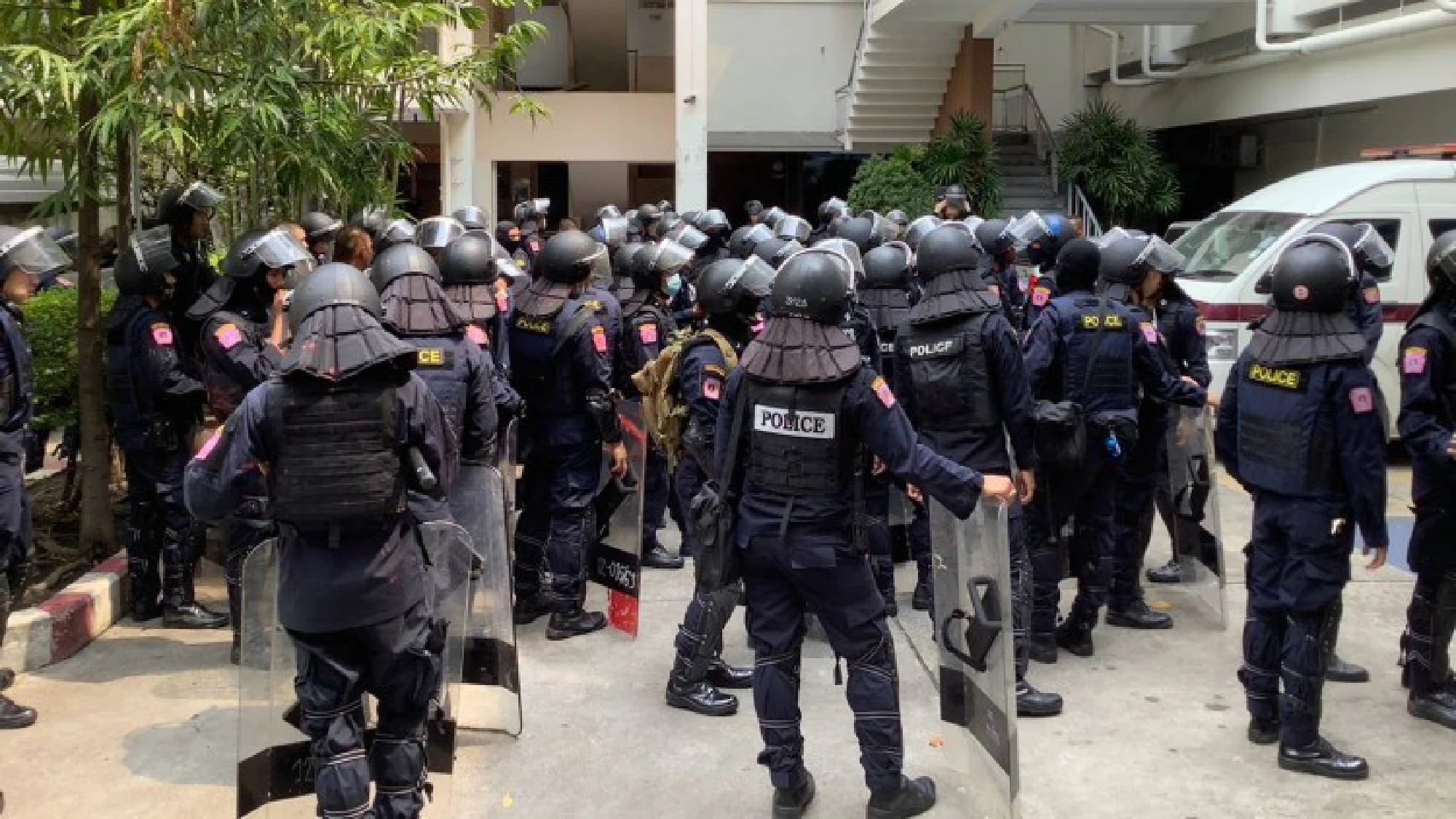 Police get ready for pro-democracy rally today