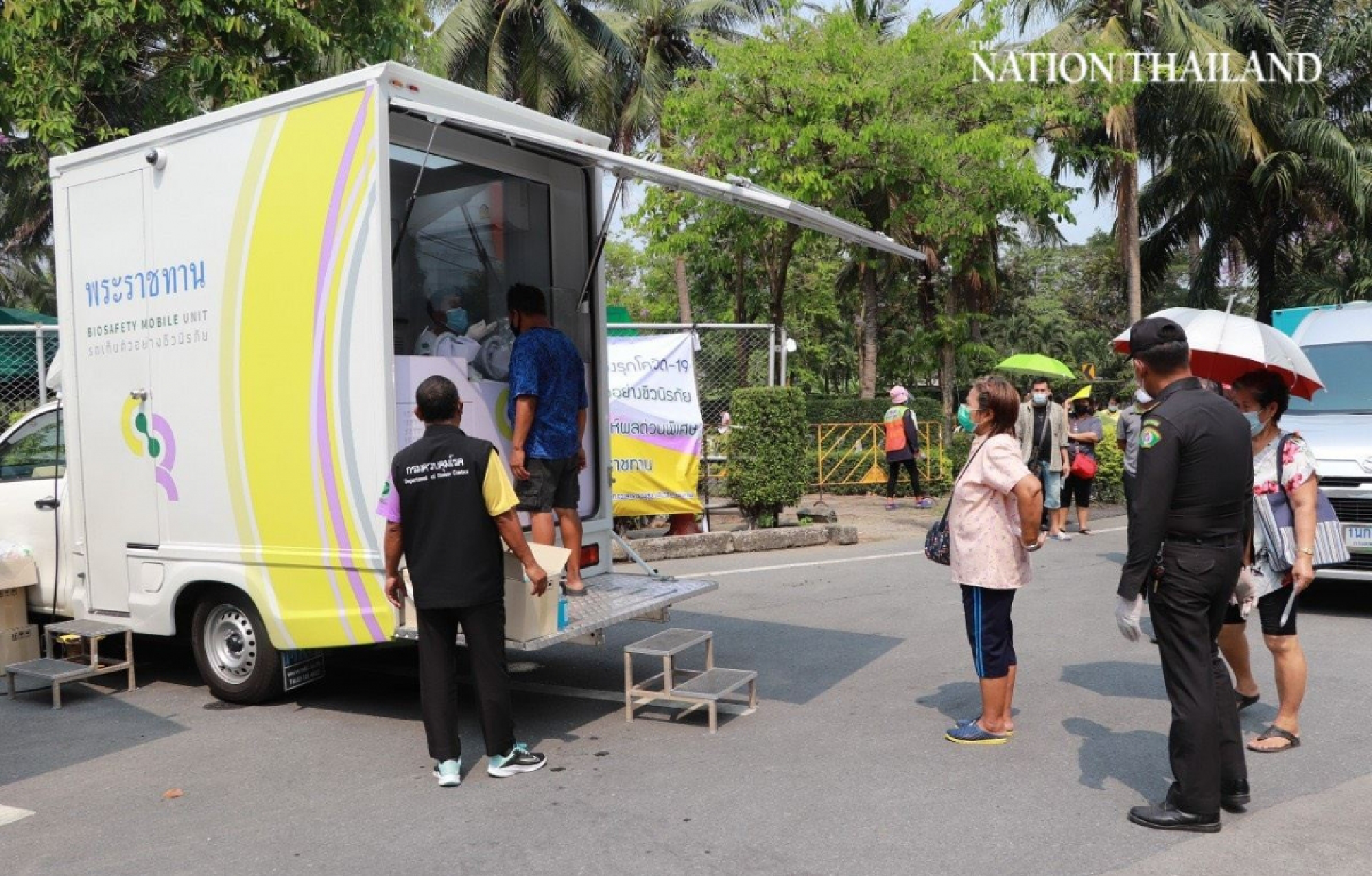 Bangkok testing goes into overdrive to contain Bang Khae Covid cluster